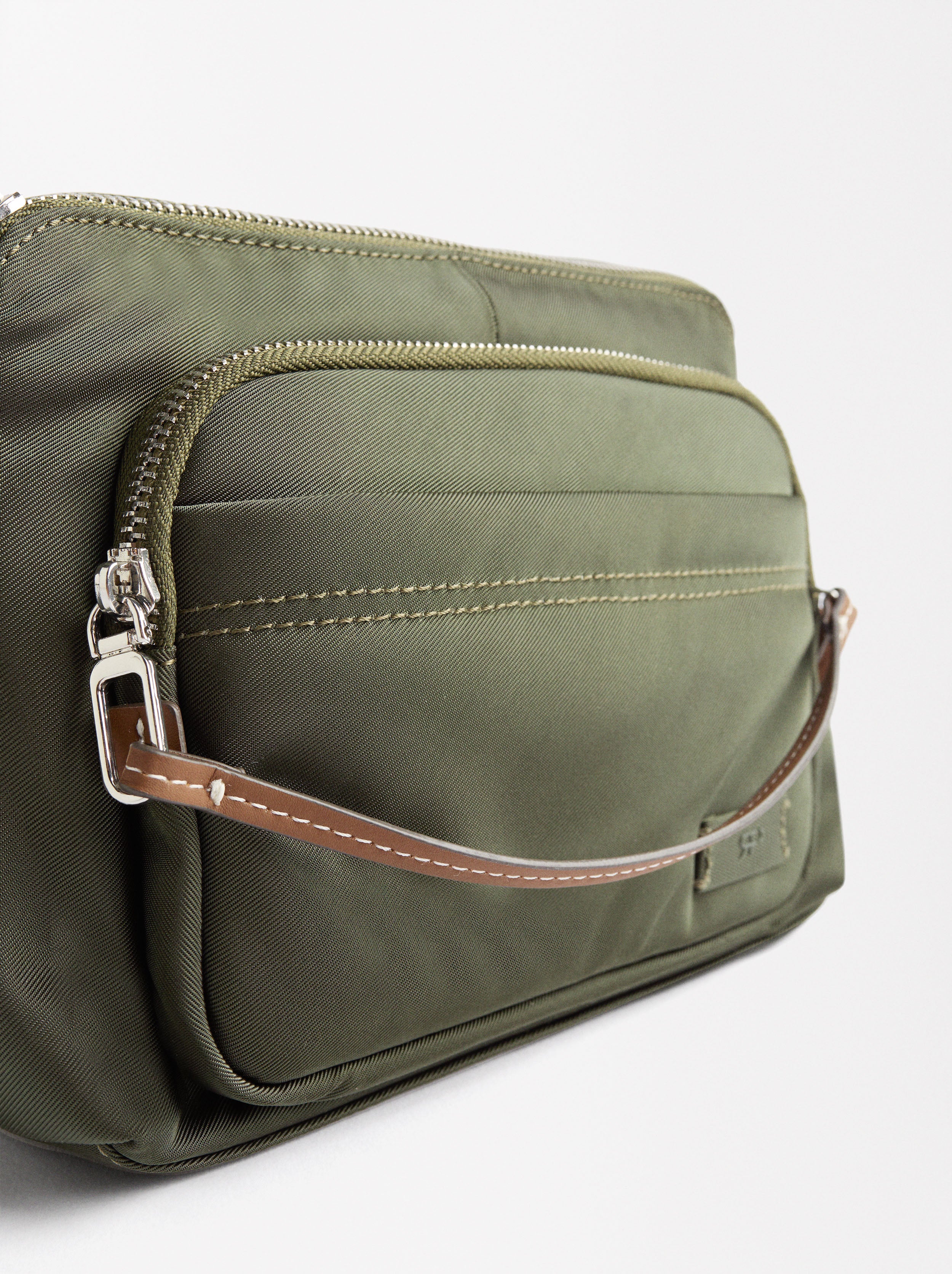 Cartera Bandolera De Nylon