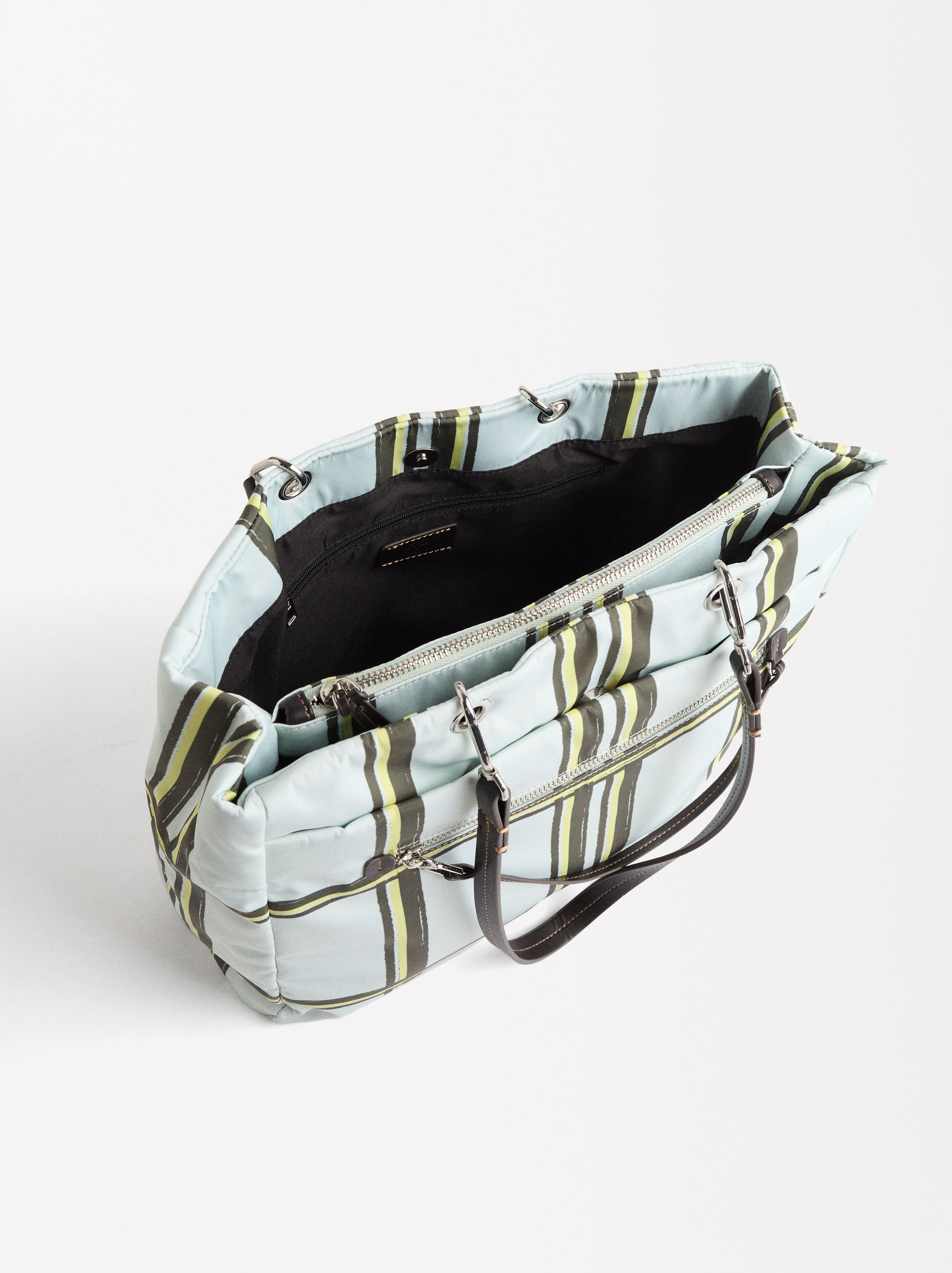 Bolso Shopper De Nylon Estampado