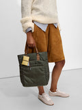 Mochila De Nylon Con Colgante