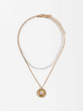 Conjunto De Collares Con Medalla Y Perlas