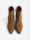 Botines De Piel Cowboy Con Aro Y Tachuelas