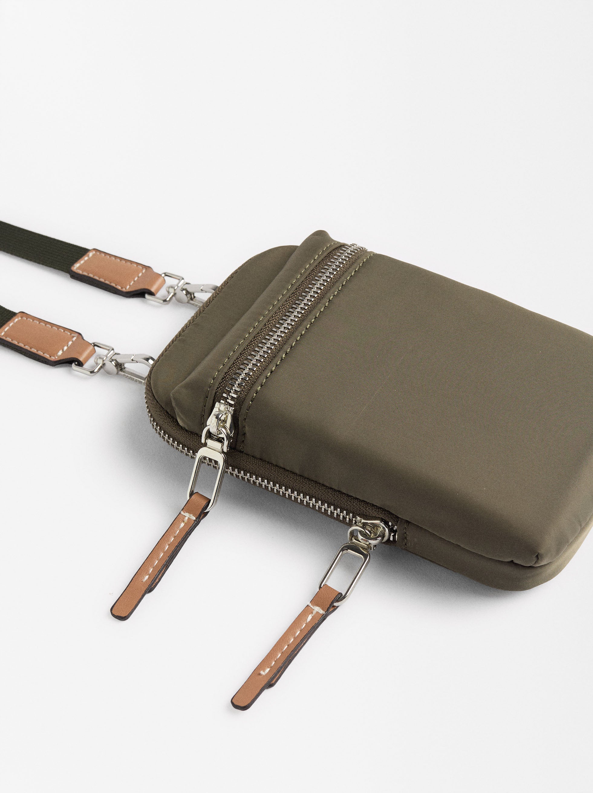 Bolso Para Móvil De Nylon