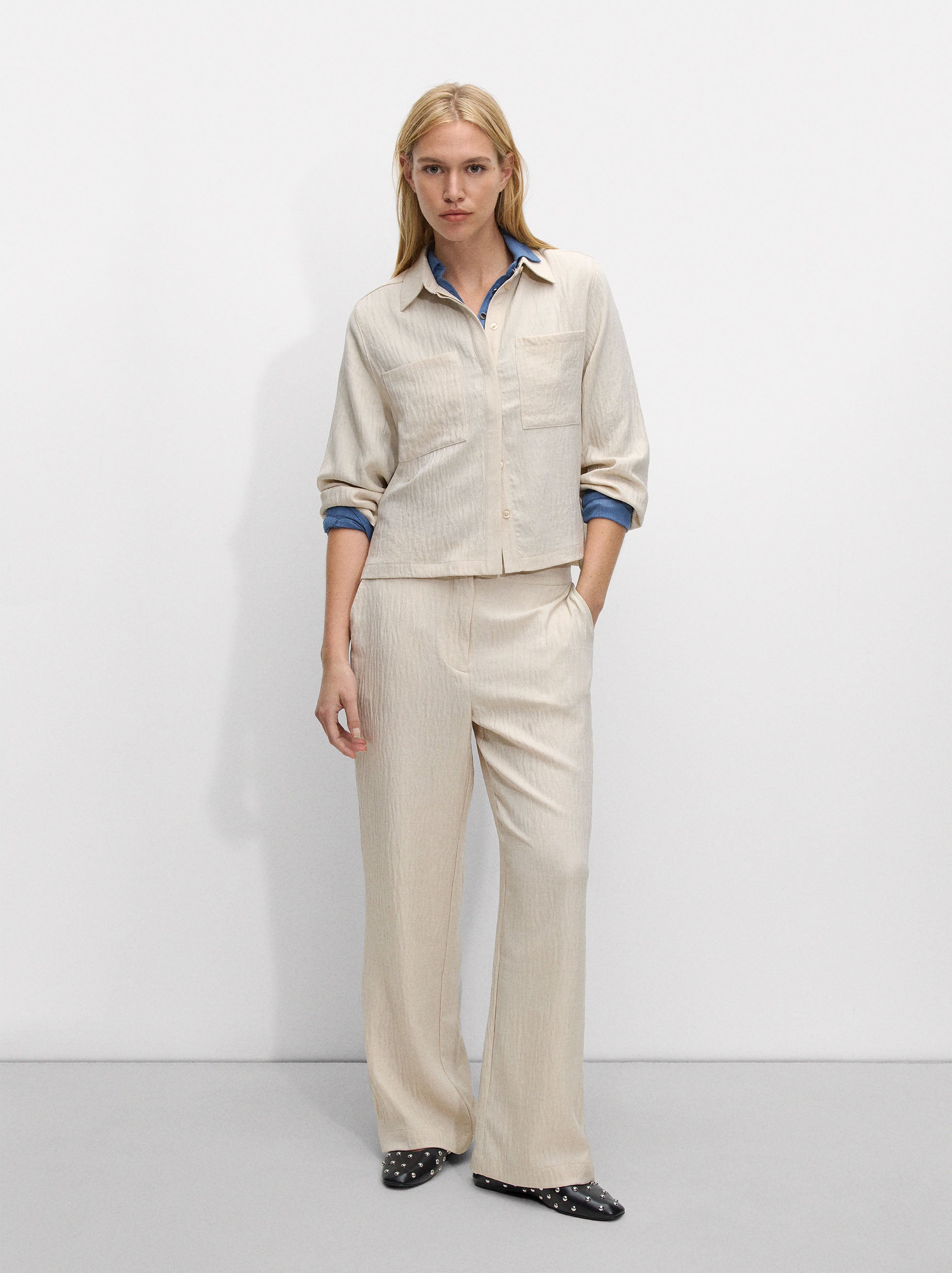 Pantalón Fluido Con Efecto Arrugado