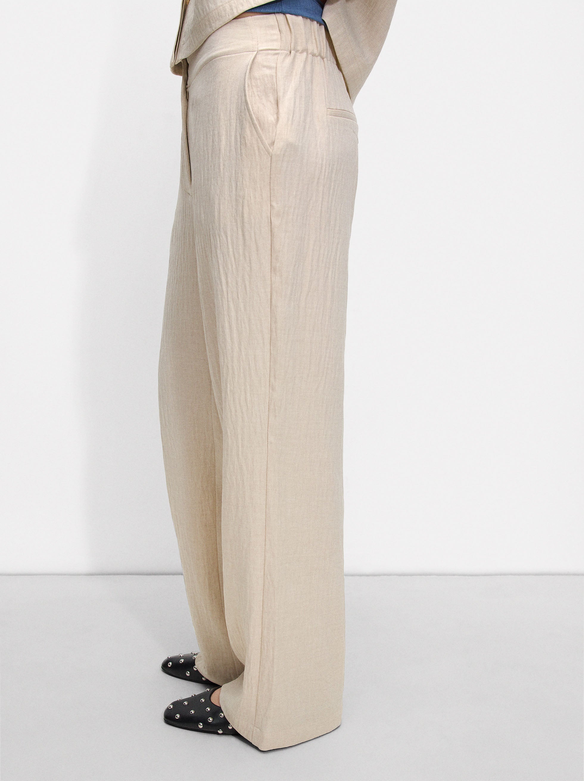 Pantalón Fluido Con Efecto Arrugado