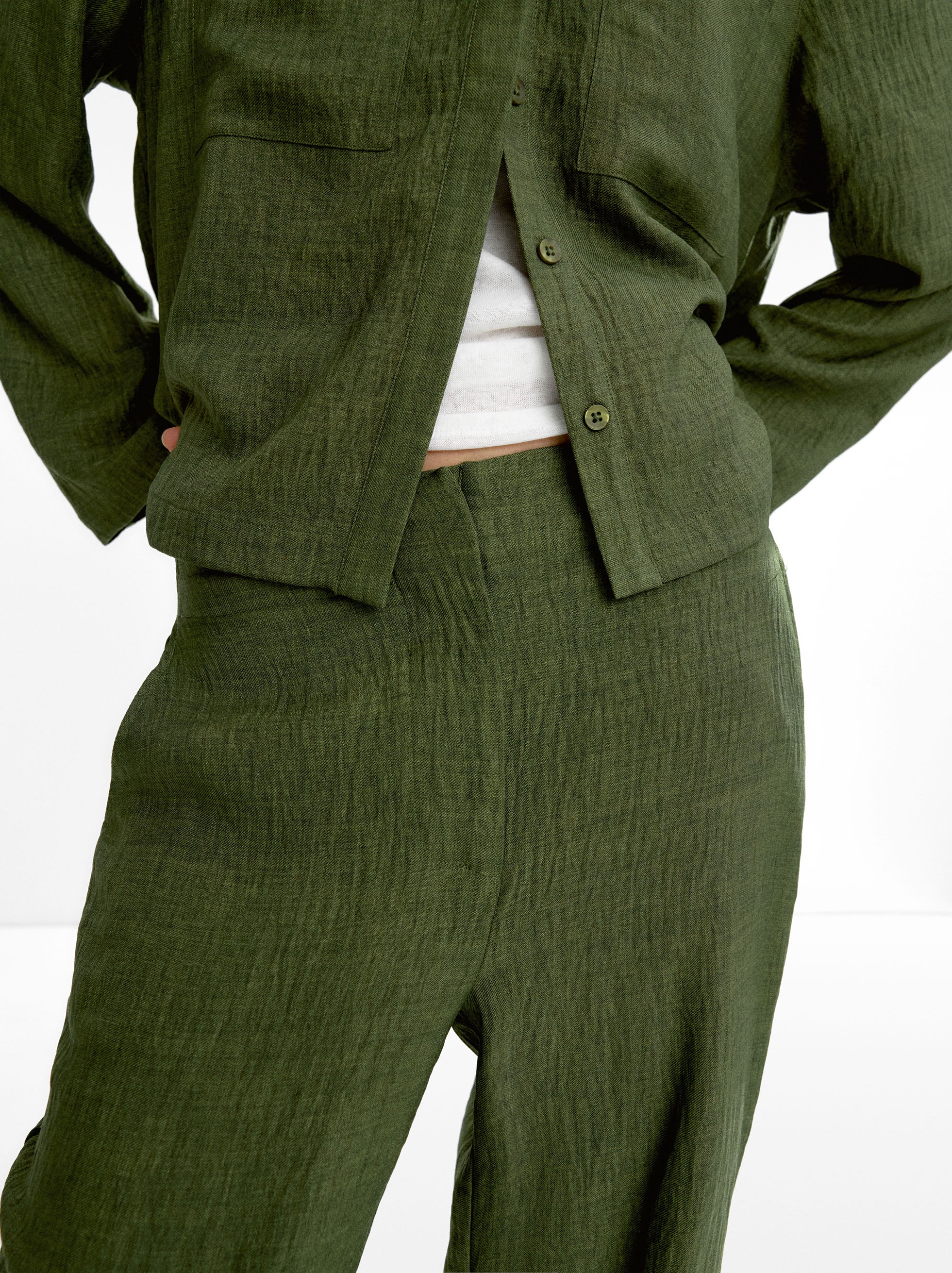 Pantalón Fluido Con Efecto Arrugado