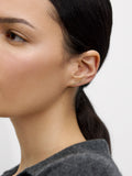 Aretes Línea Con Circonias - Plata De Ley 925