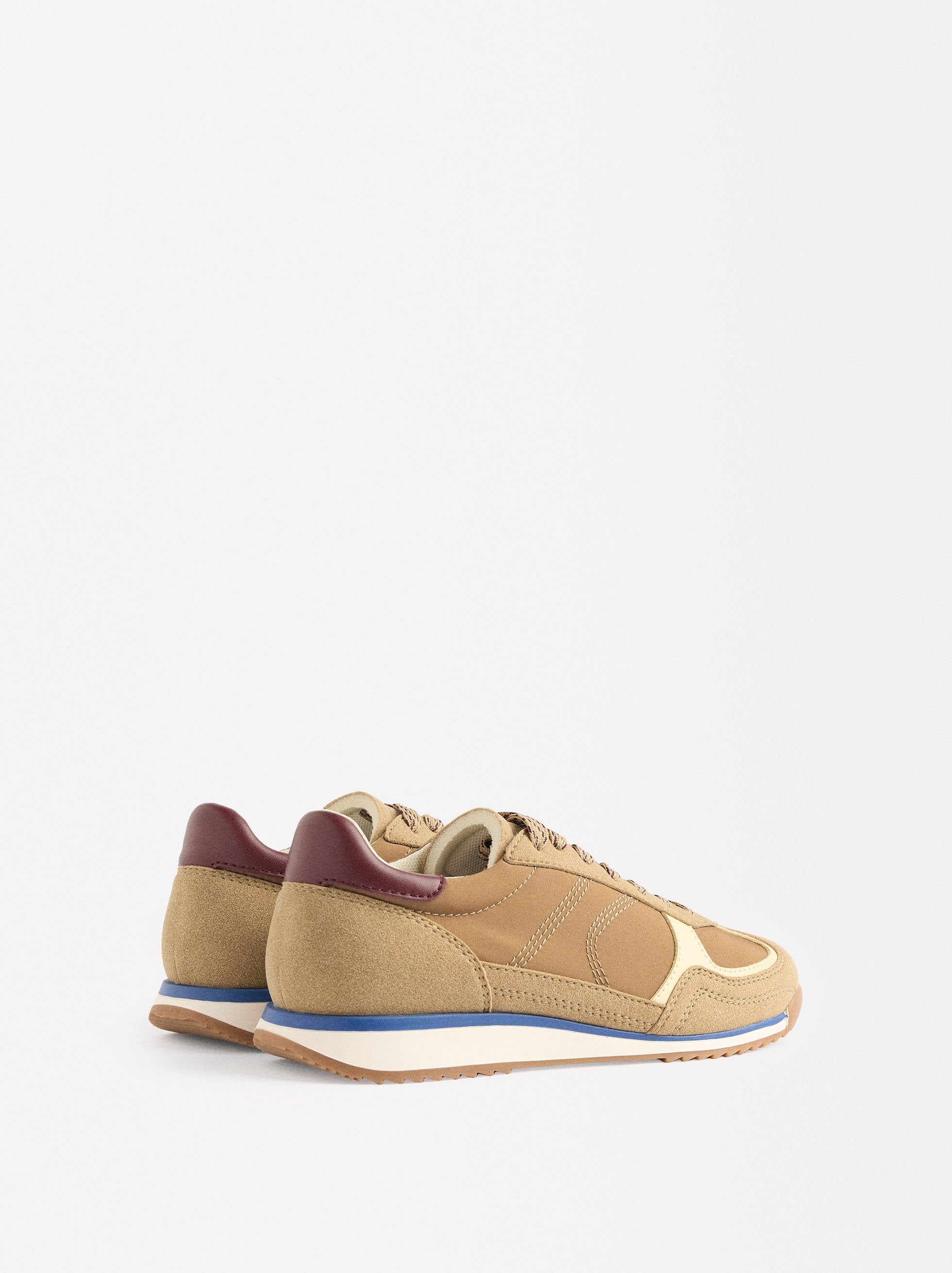 Zapatillas Combinadas Con Efecto Serraje