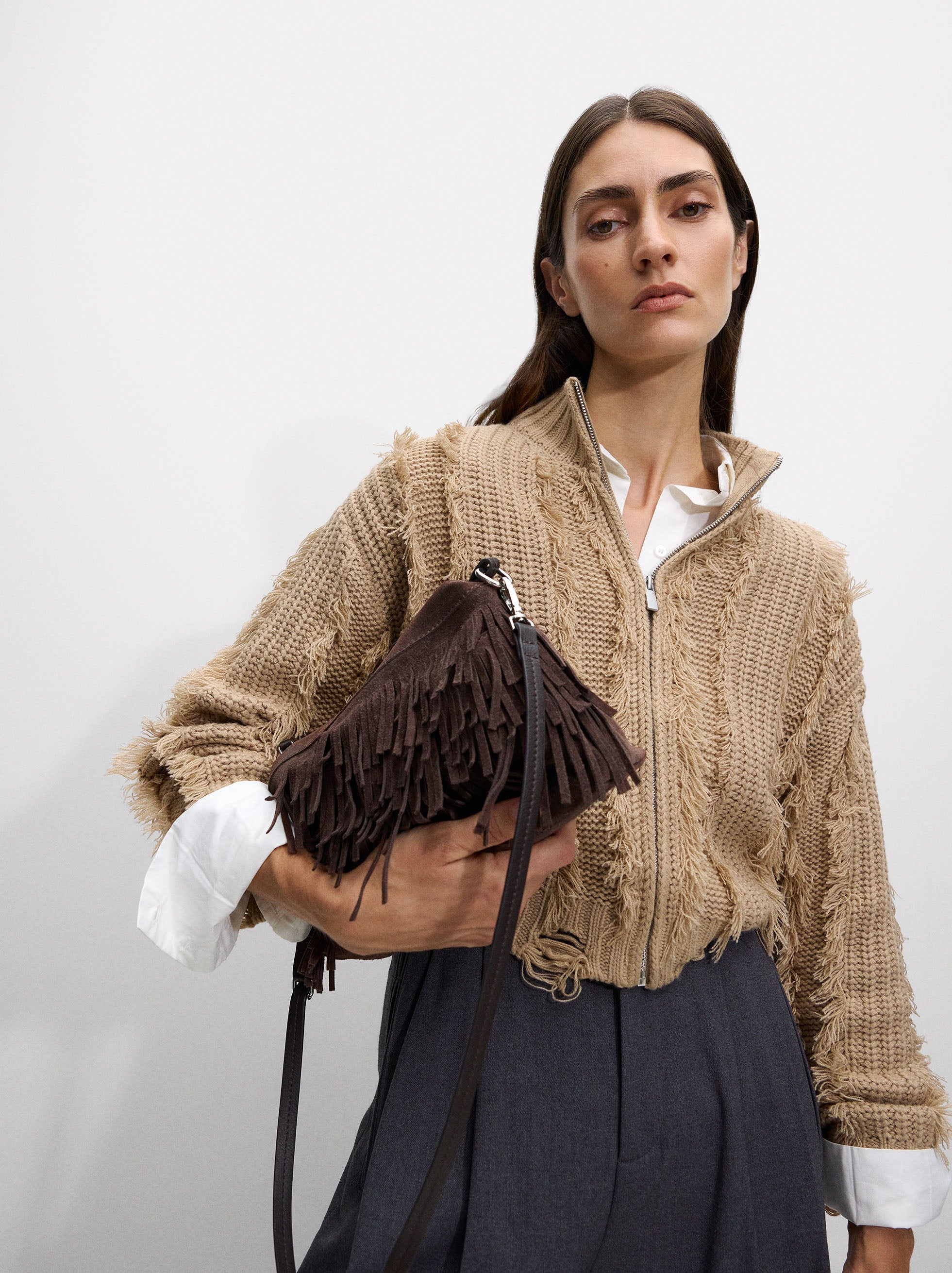 Bolso De Hombro De Piel Con Flecos