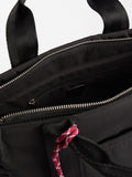 Bolso Tote De Nylon Con Colgante
