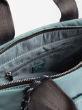 Bolso Tote De Nylon Con Colgante