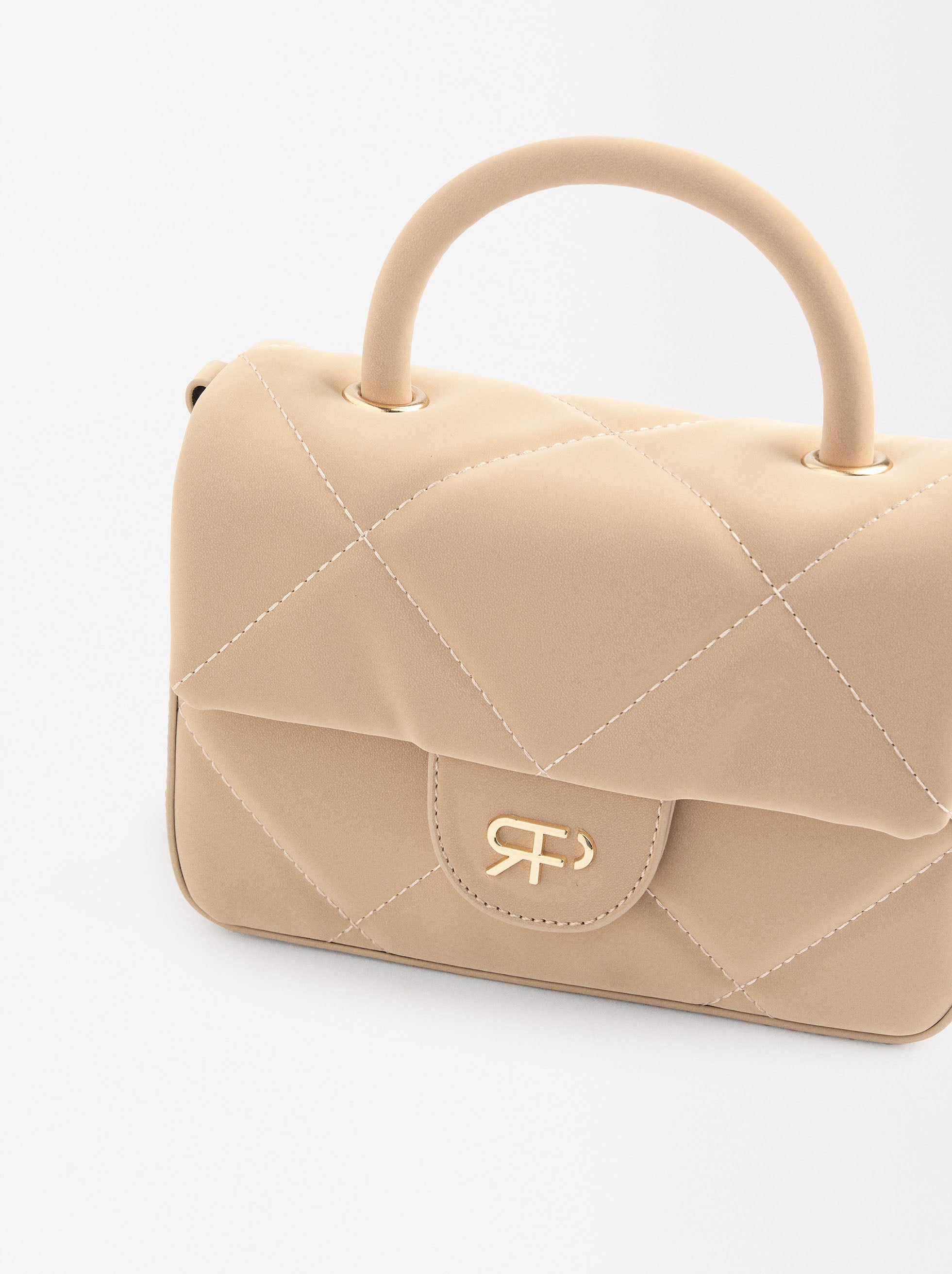 Cartera De Mano Con Textura Suave