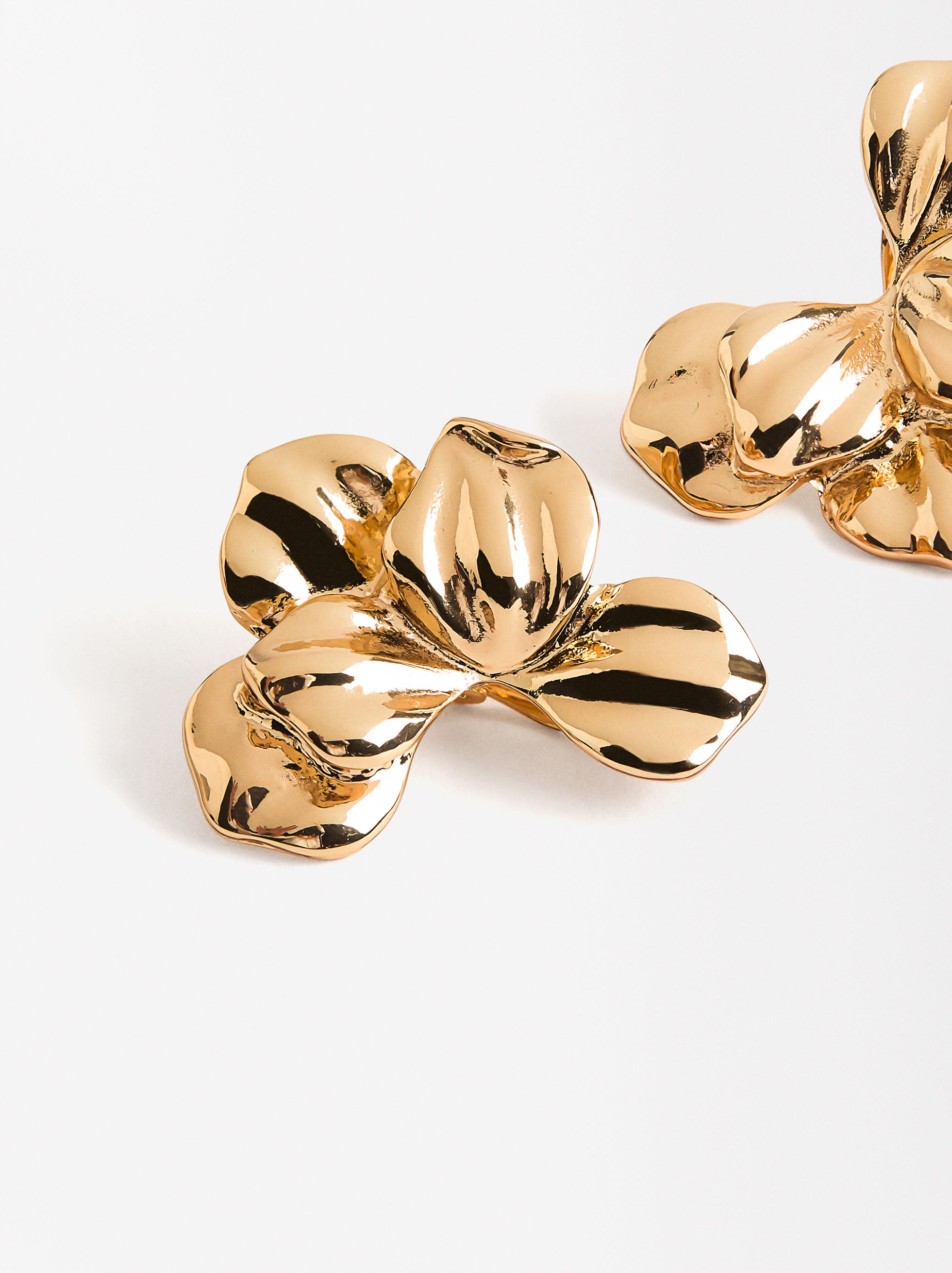Aretes De Flor Con Relieve