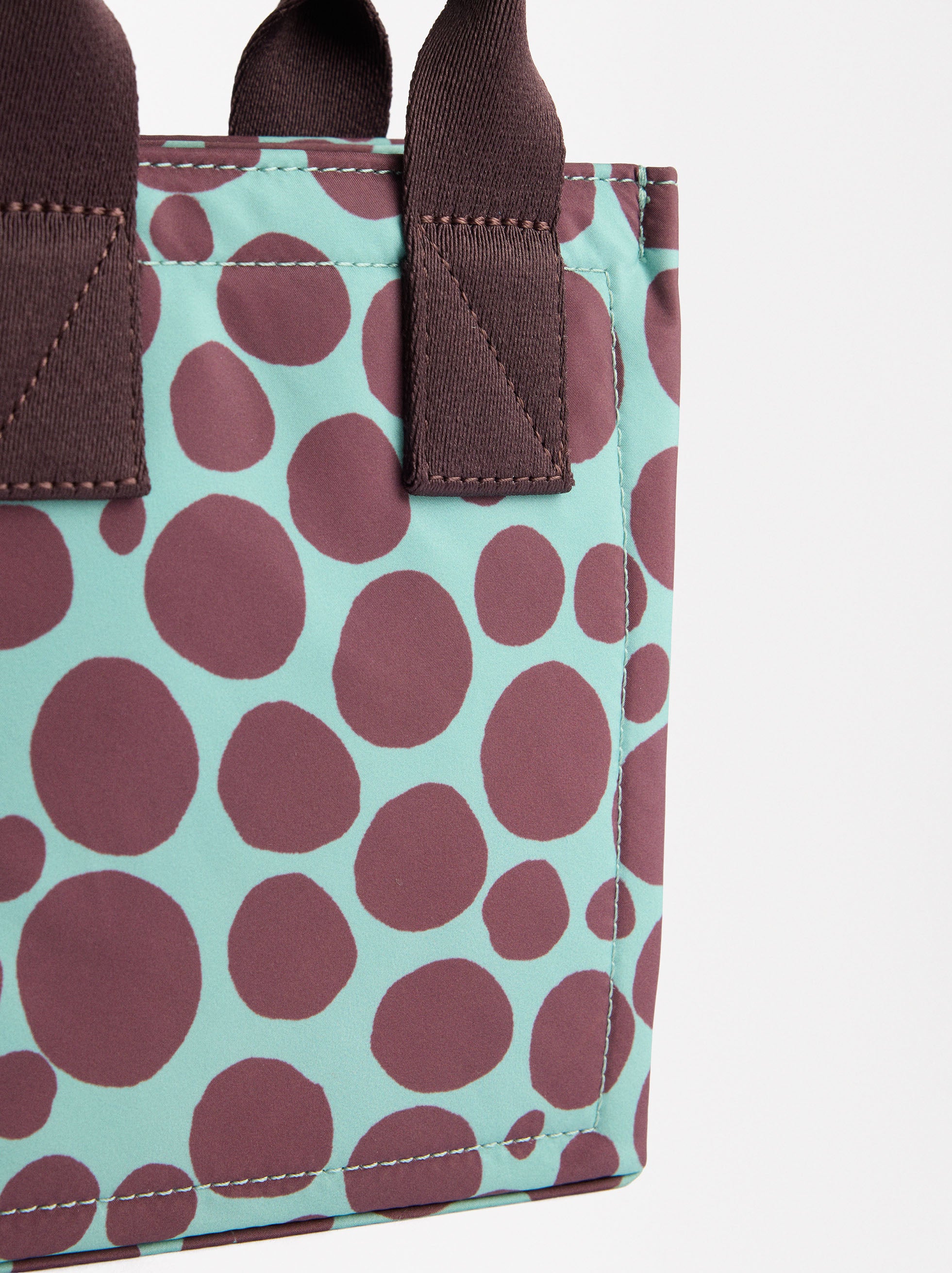 Bolso Tote De Nylon Estampada
