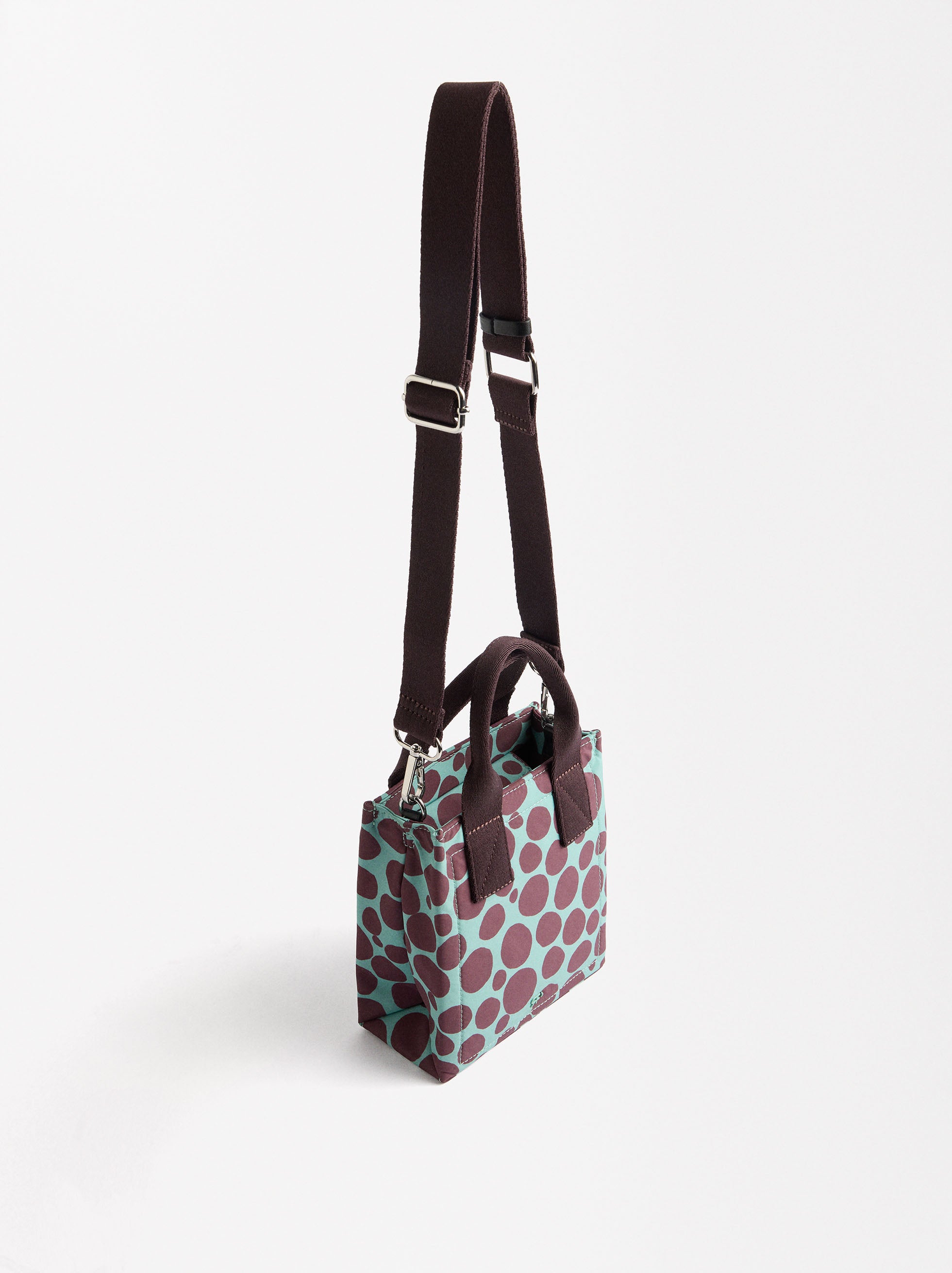 Bolso Tote De Nylon Estampada