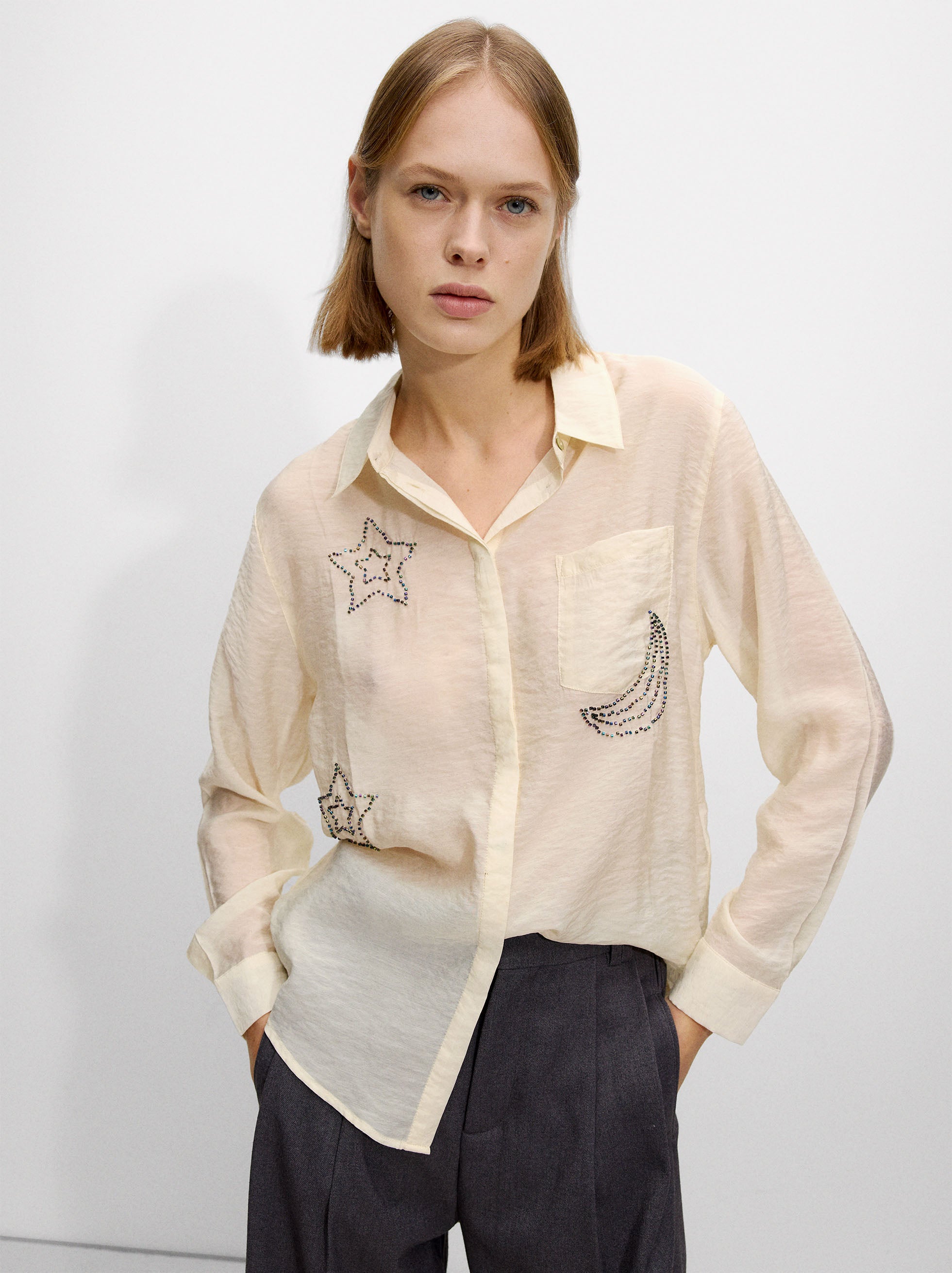 Camisa Con Detalle De Abalorios