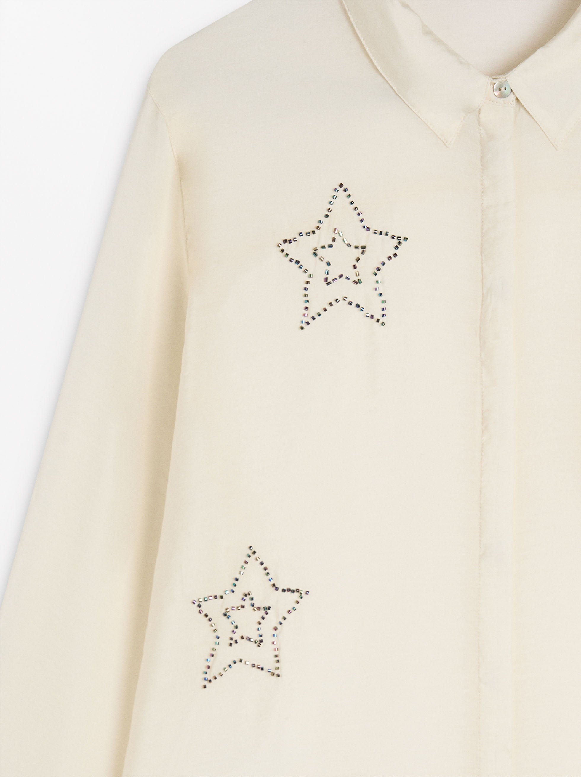 Camisa Con Detalle De Abalorios