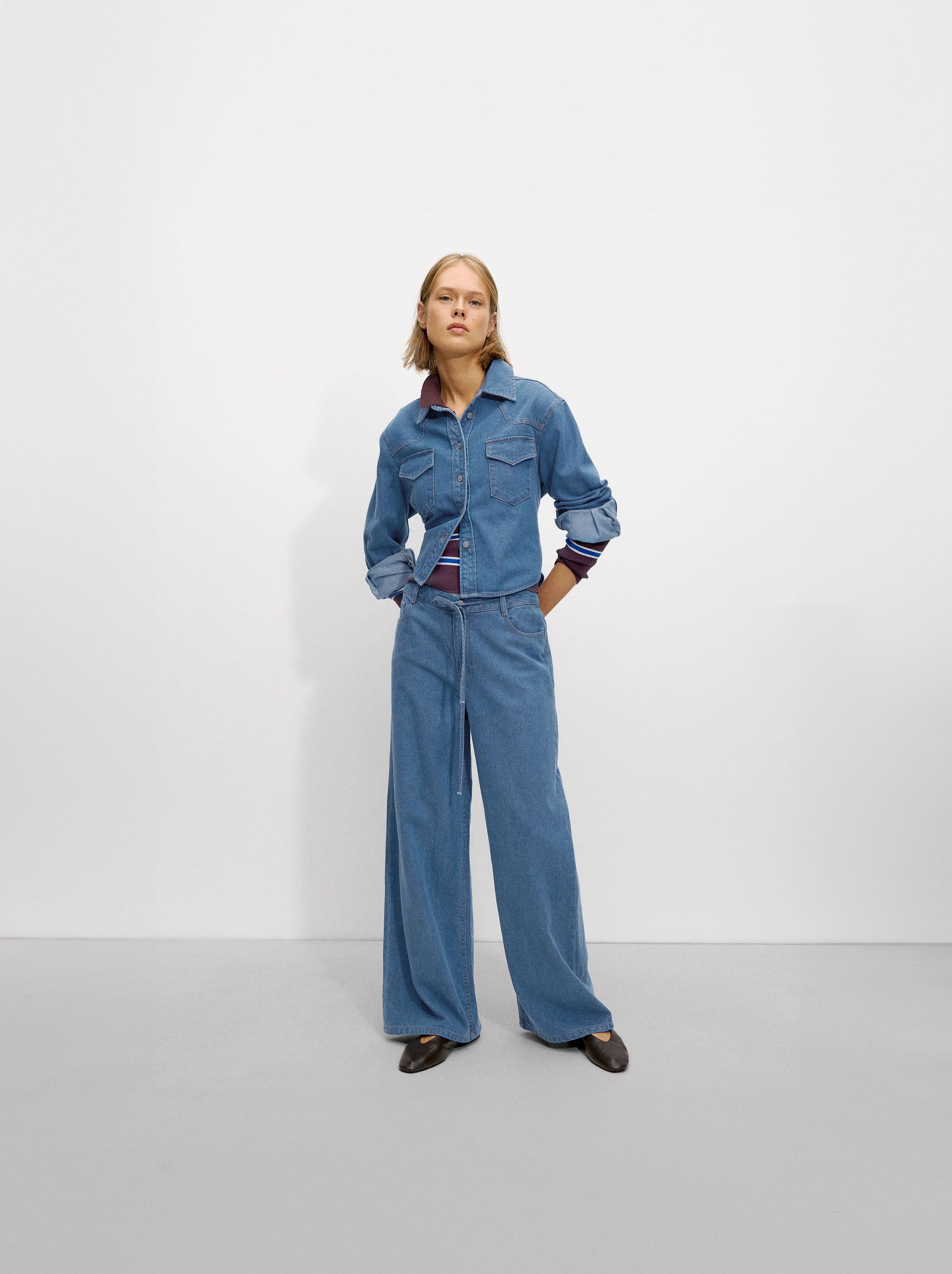 Pantalón Denim Con Cordón