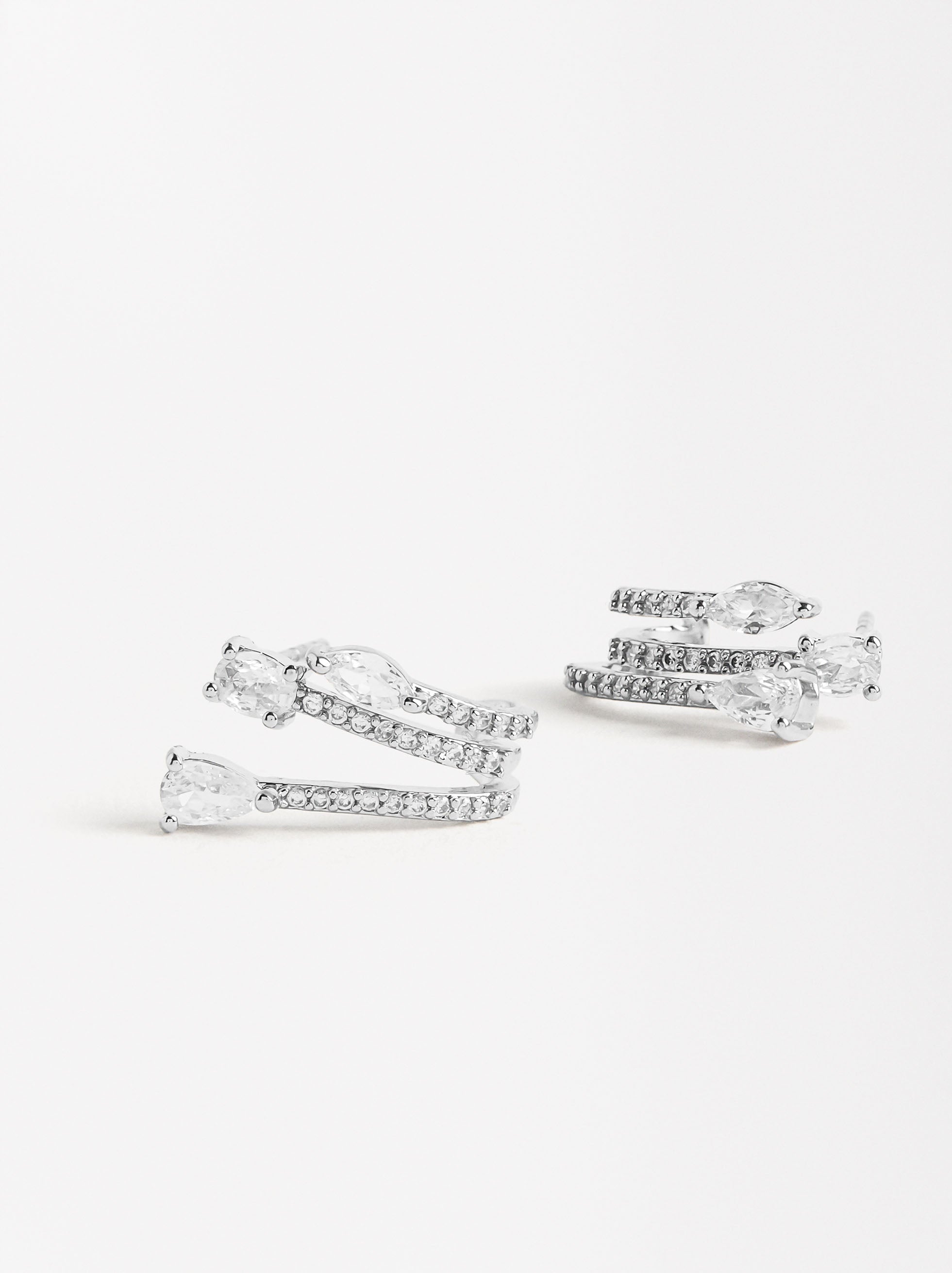 Aretes Efecto Triple Con Zirconias