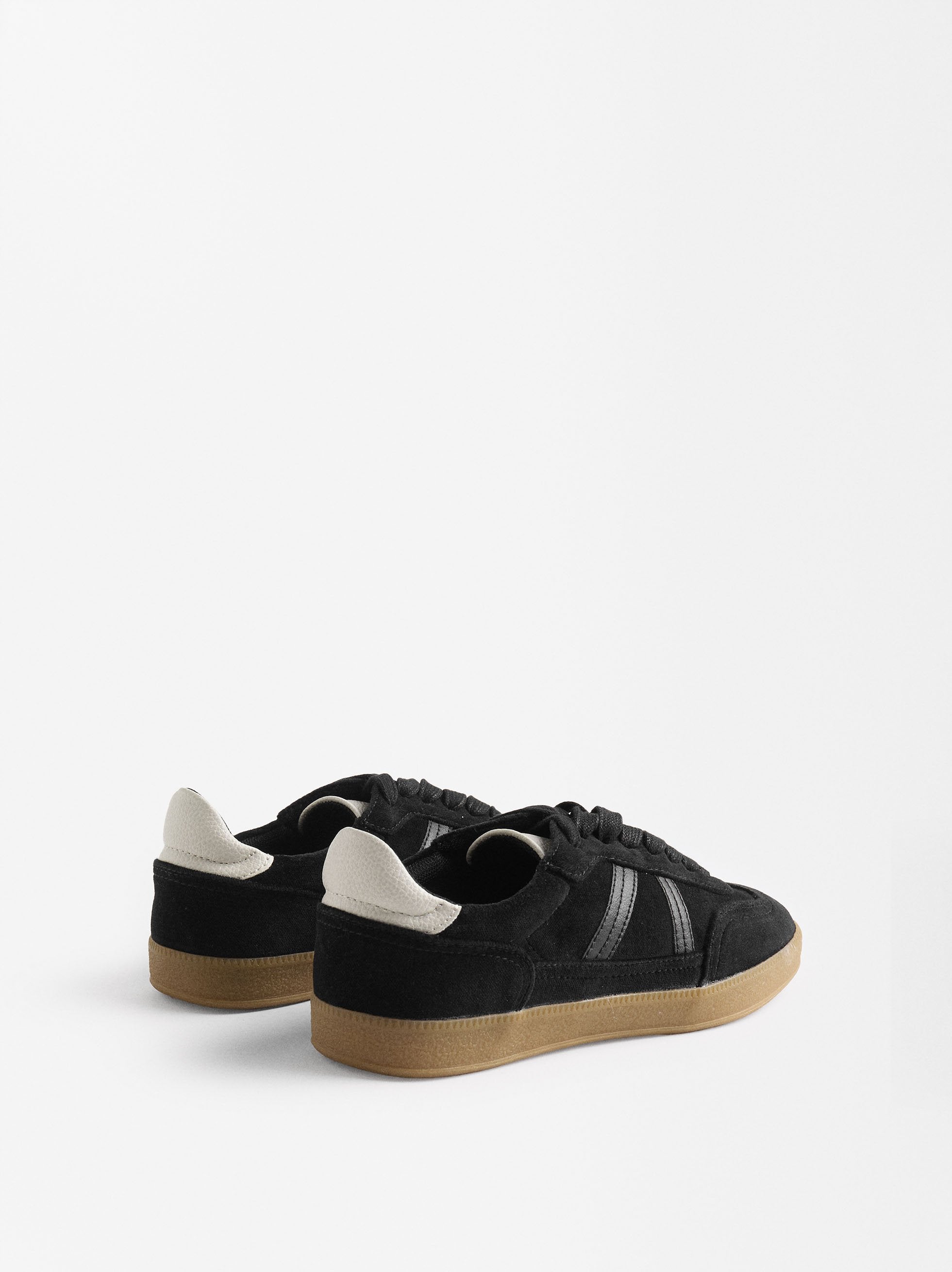 Zapatillas Con Contraste Efecto Serraje