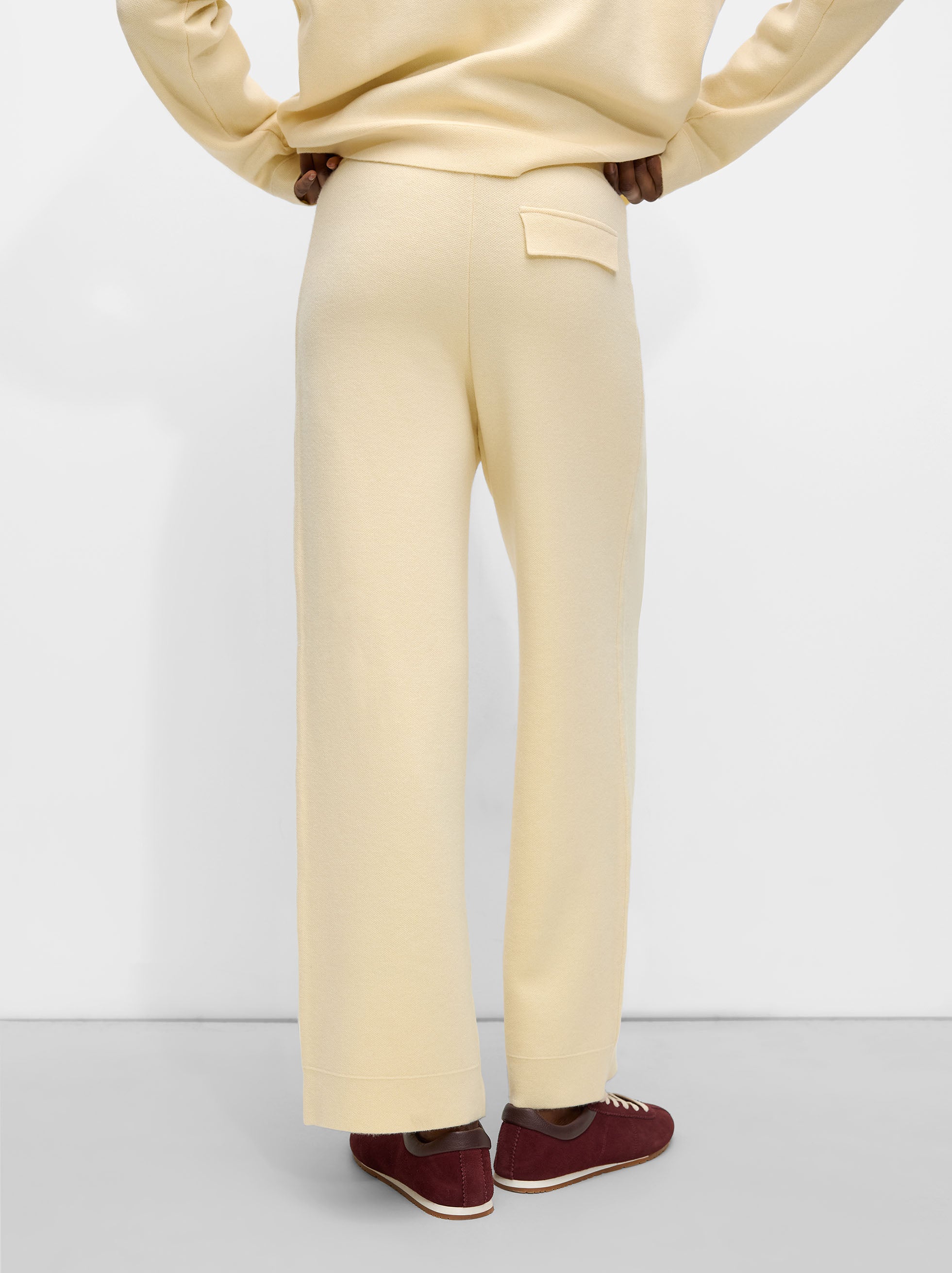Pantalón Con Lana Y Cintura Elástica