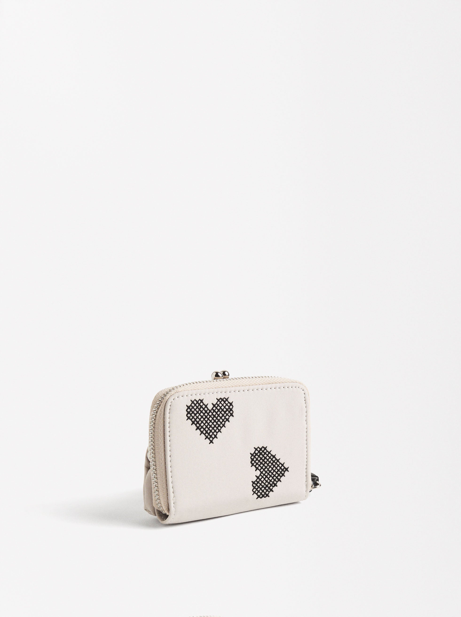 Billetera De Nylon Con Bordado Corazones