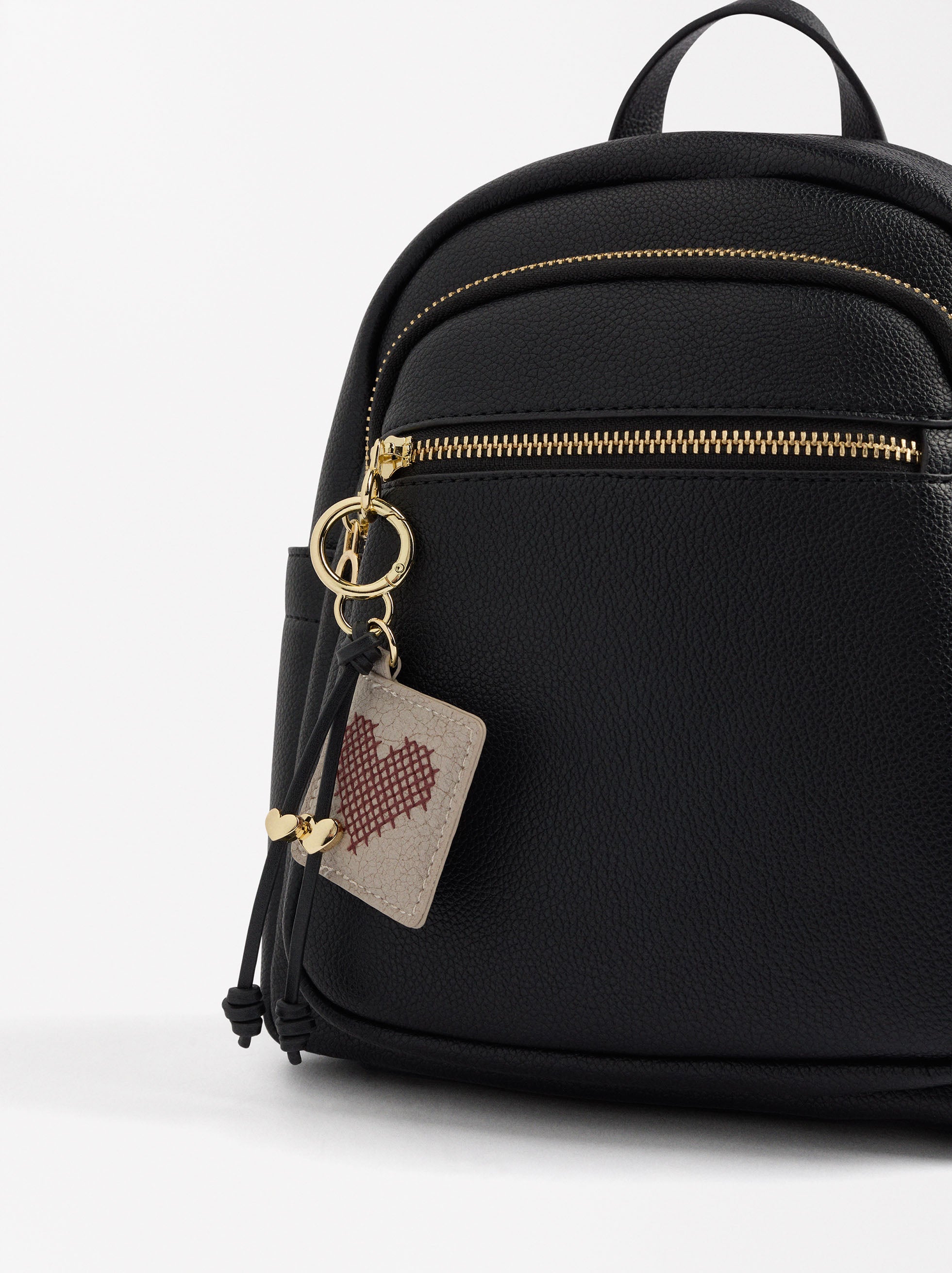 Mochila Con Colgante Corazón