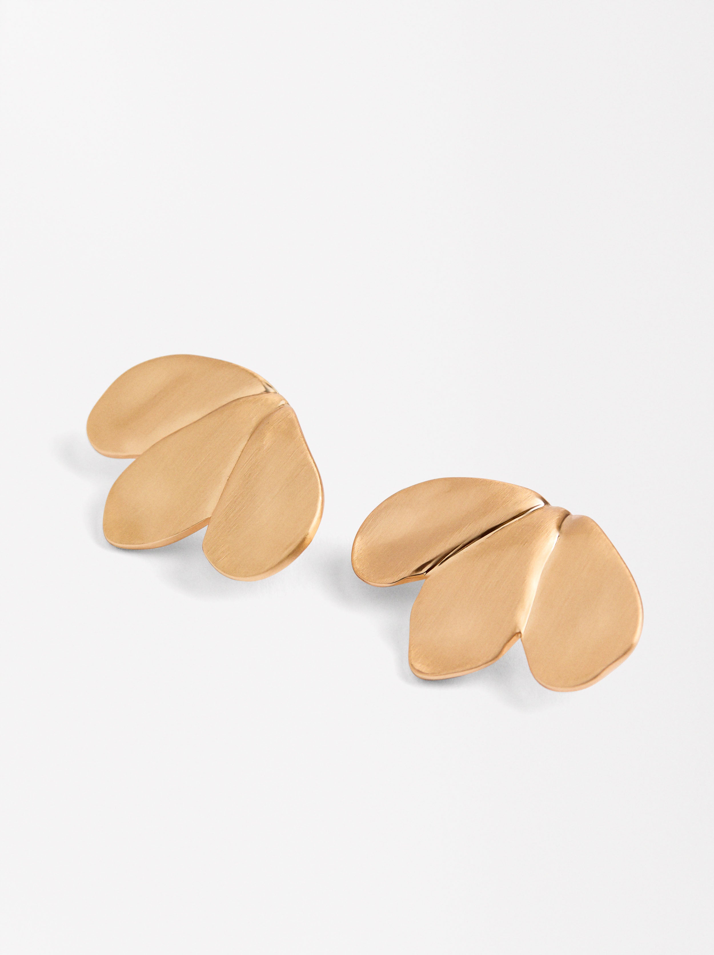 Aretes De Media Flor Con Efecto Mate