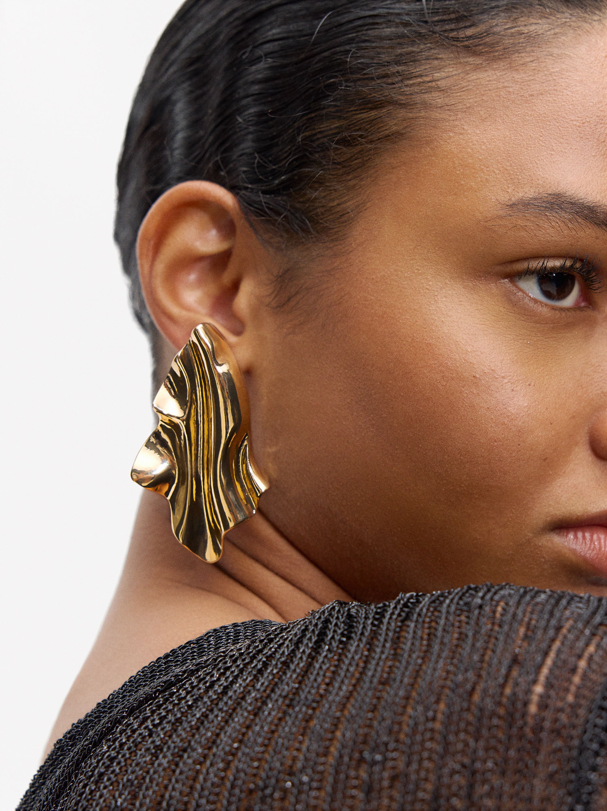 Aretes Alargados Con Relieve
