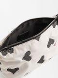Neceser De Nylon Con Corazones Bordados