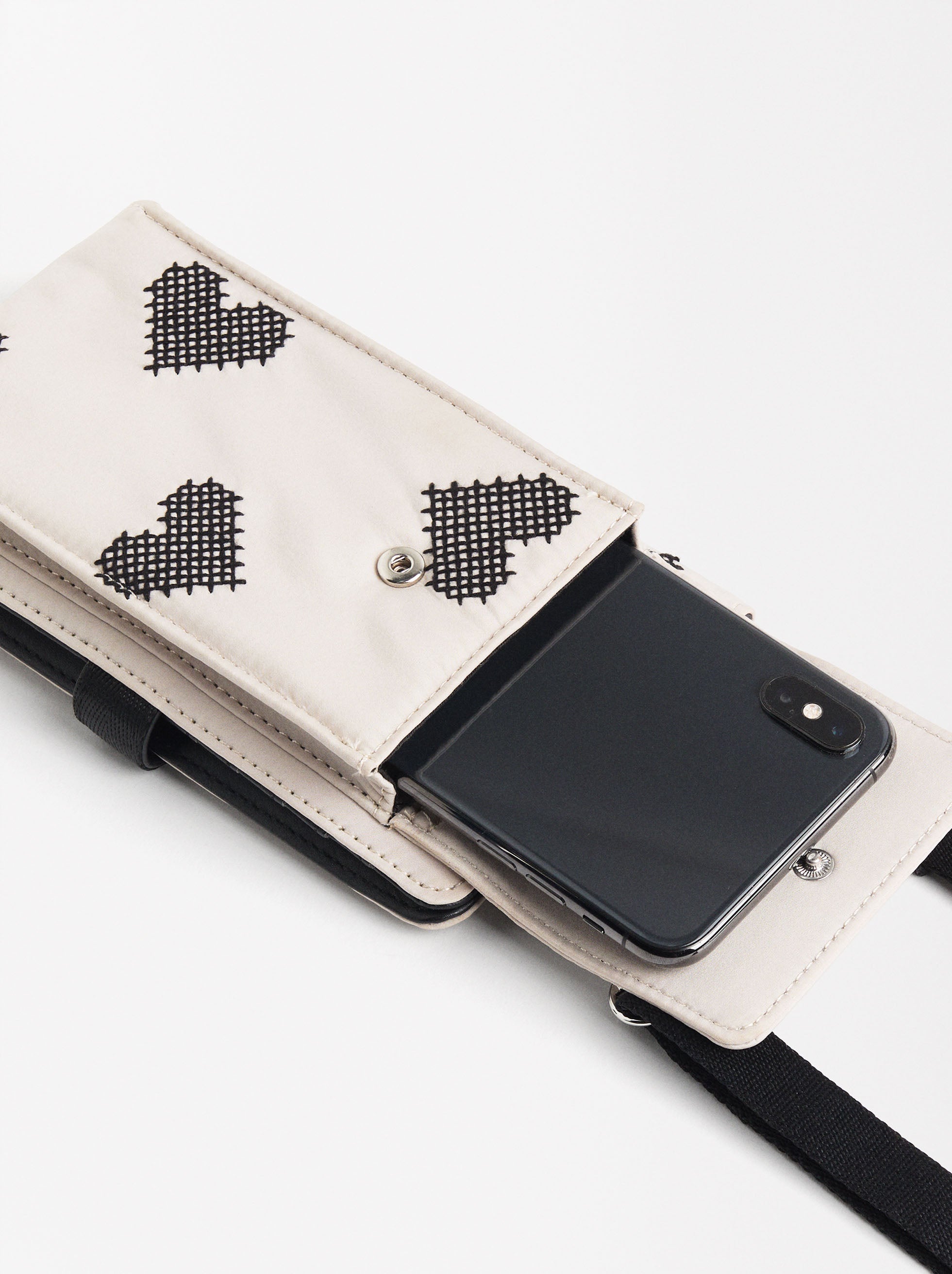 Cartera Para Móvil De Nylon Con Corazones