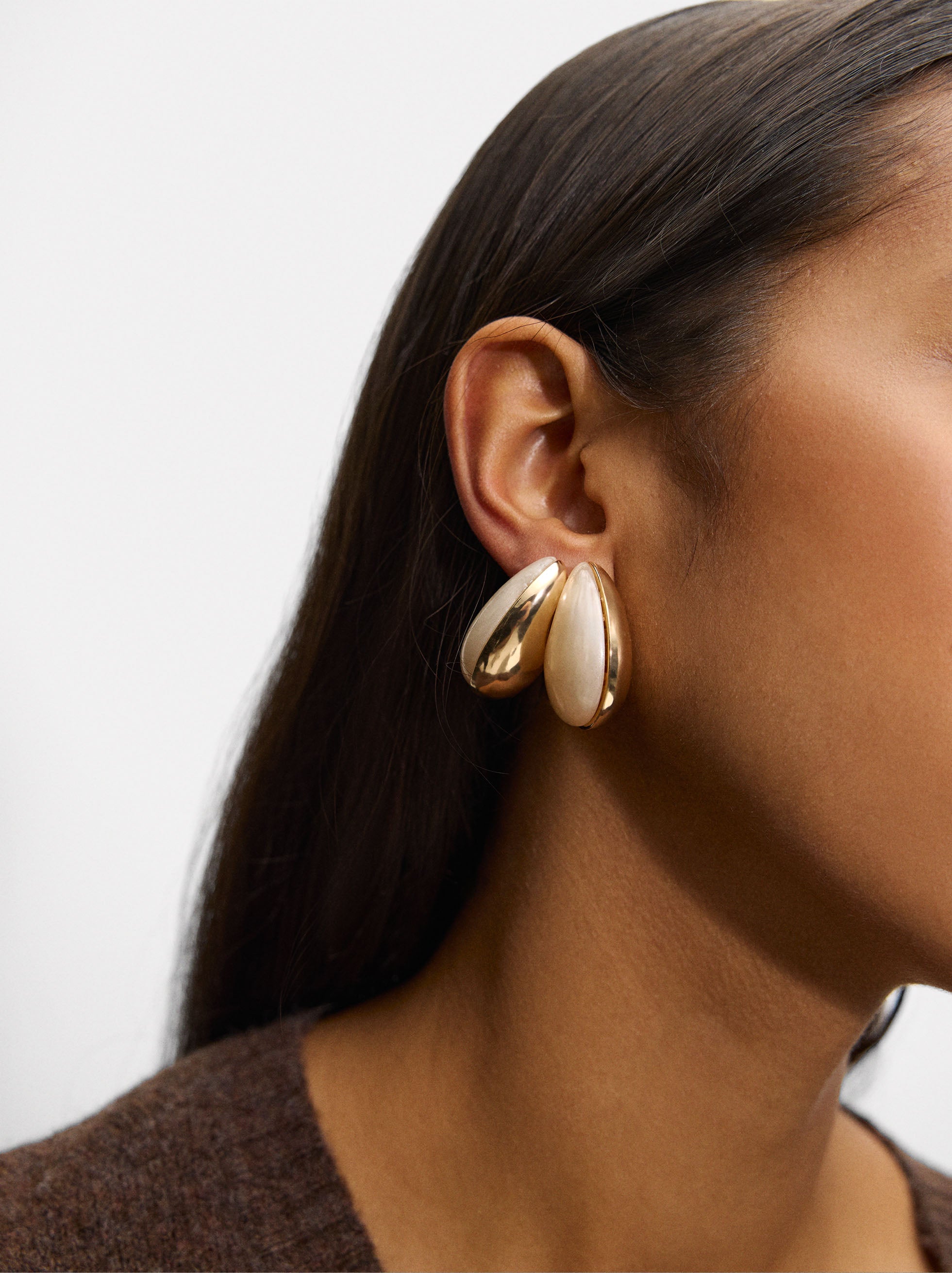 Aretes Ovalados Con Resina
