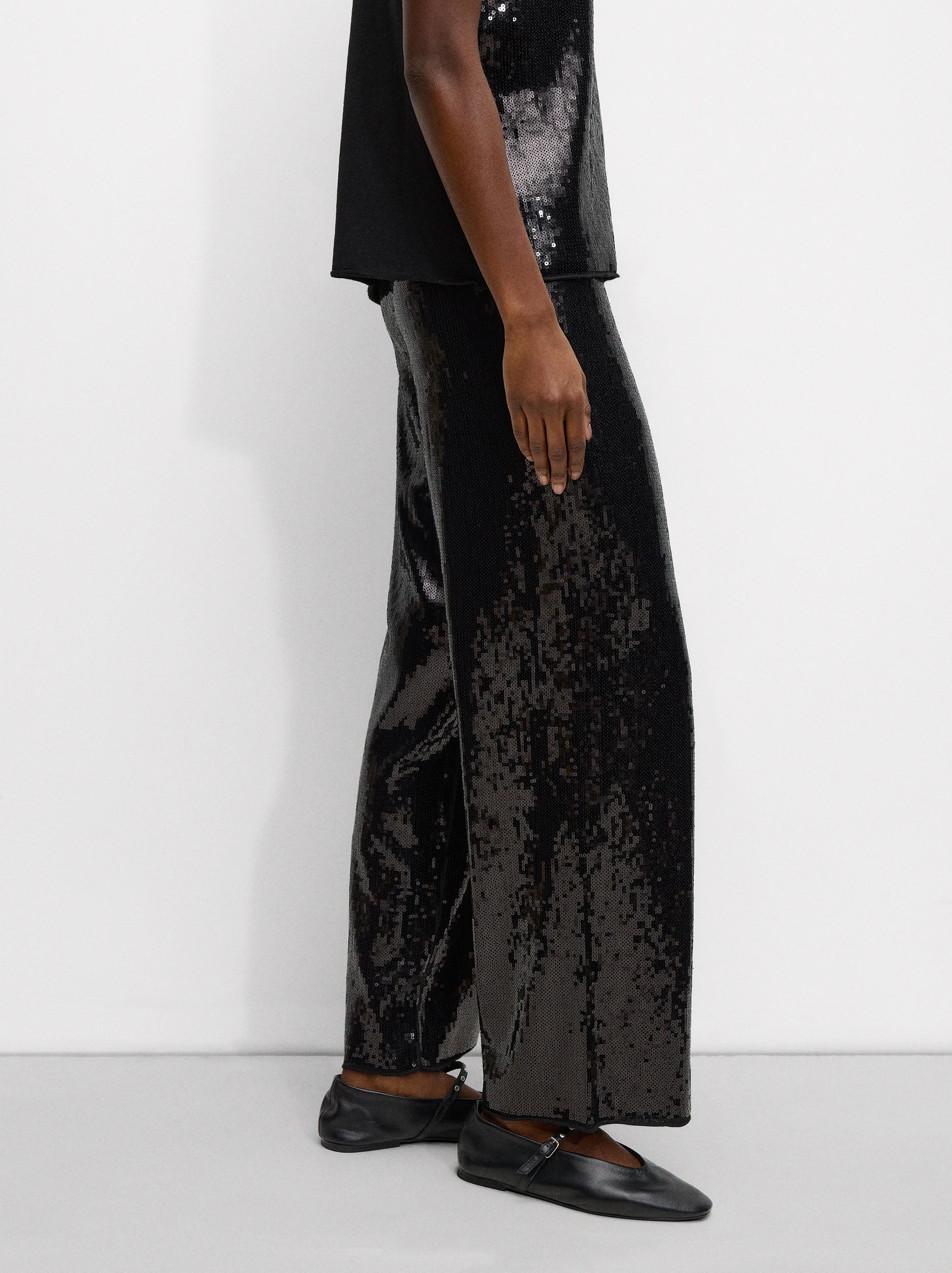 Pantalón De Punto Con Lentejuelas