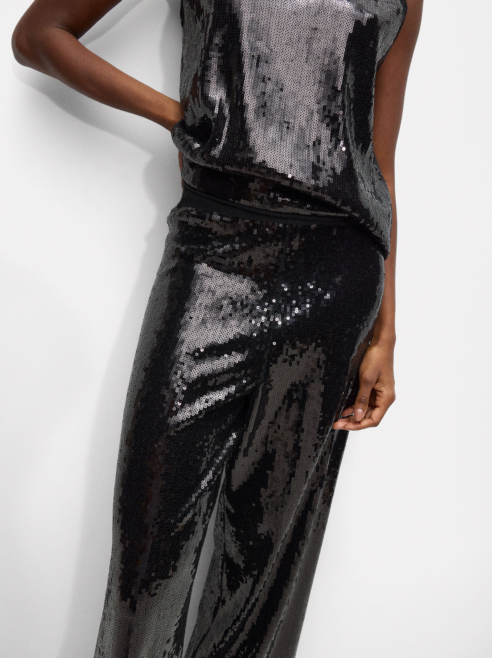 Pantalón De Punto Con Lentejuelas