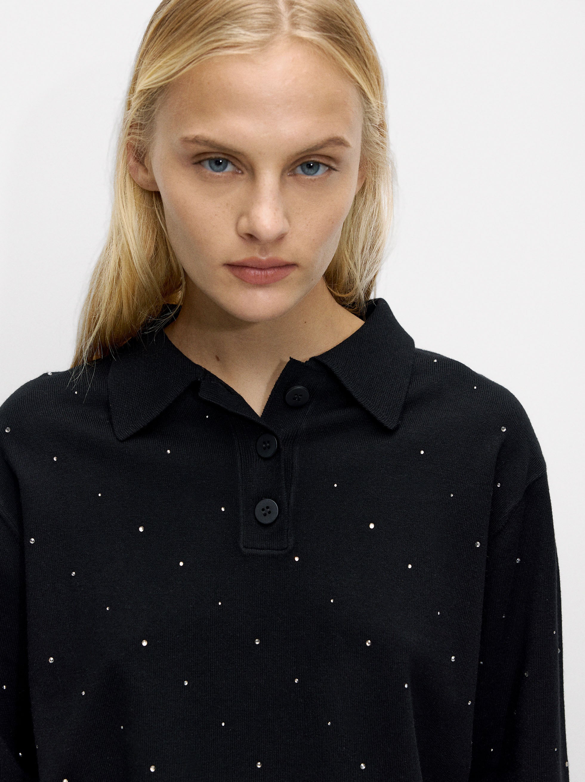 Chompa De Punto Con Strass