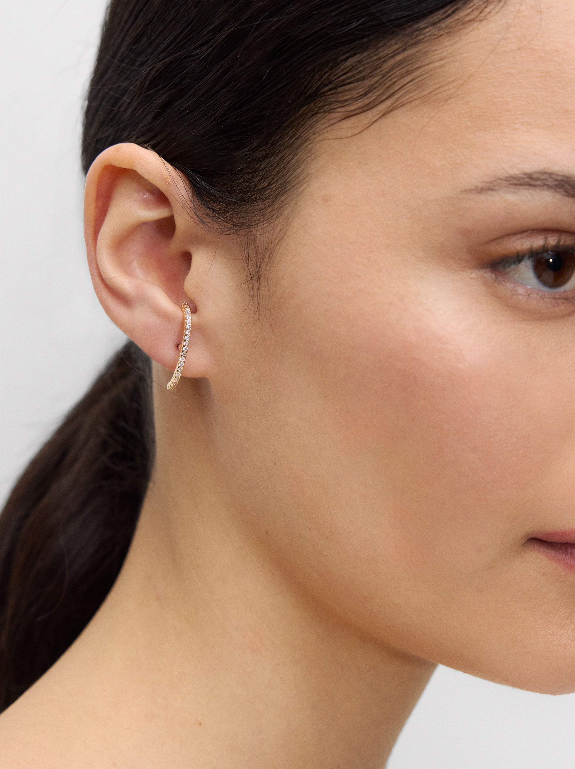 Arete Individual Pavé Barra Con Zirconias