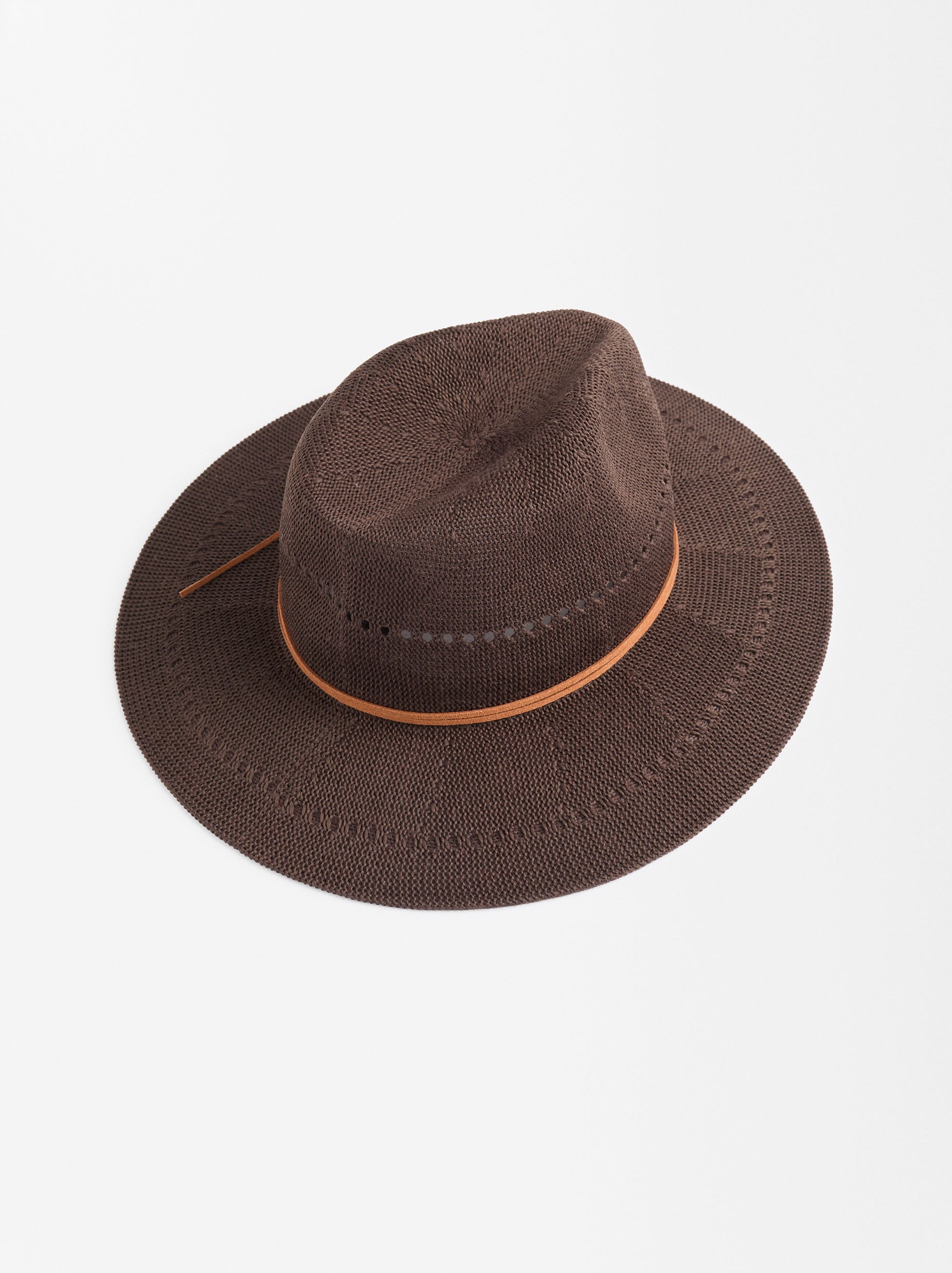 Sombrero De Punto Con Cordón