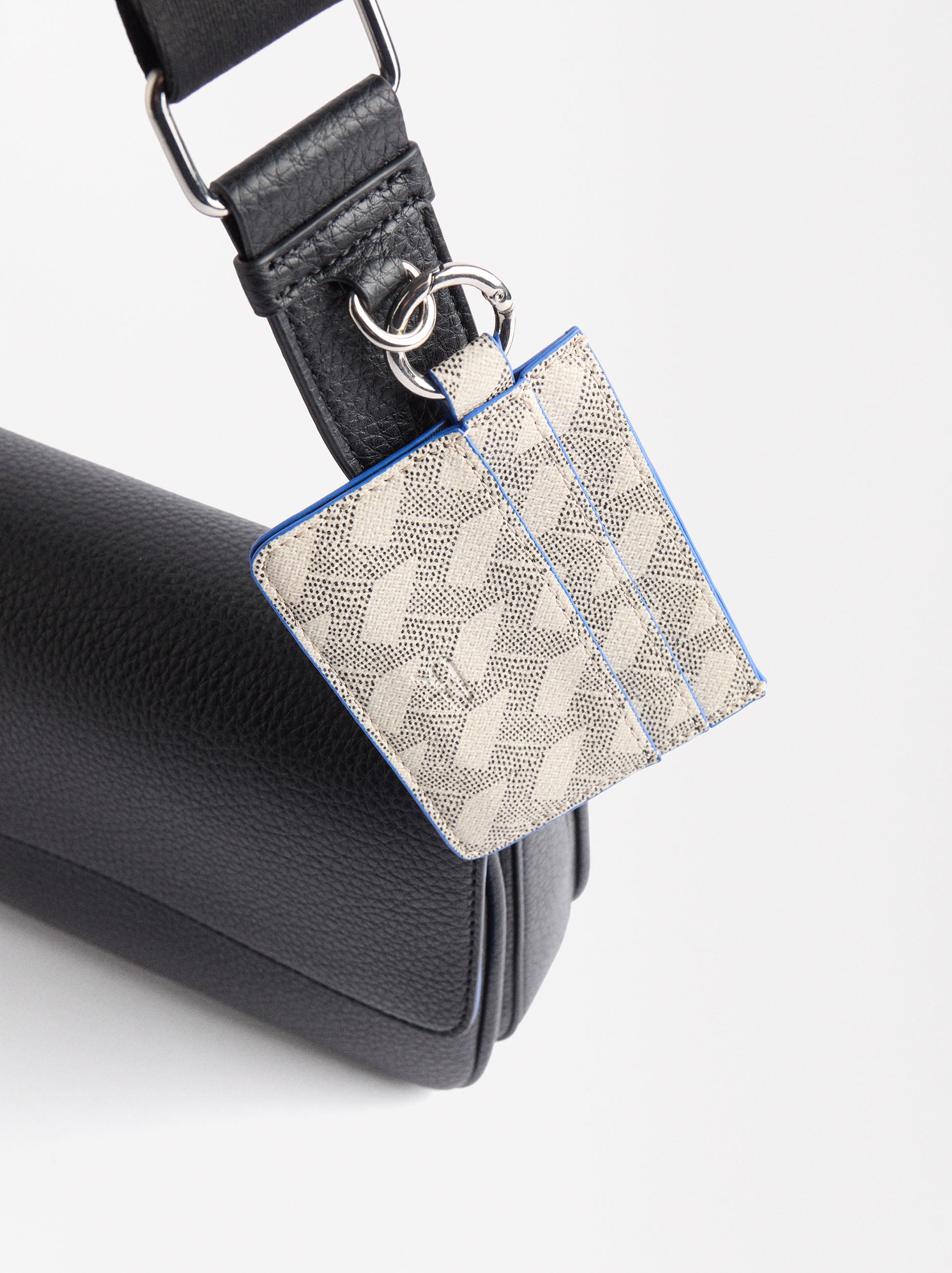Cartera Bandolera Con Solapa