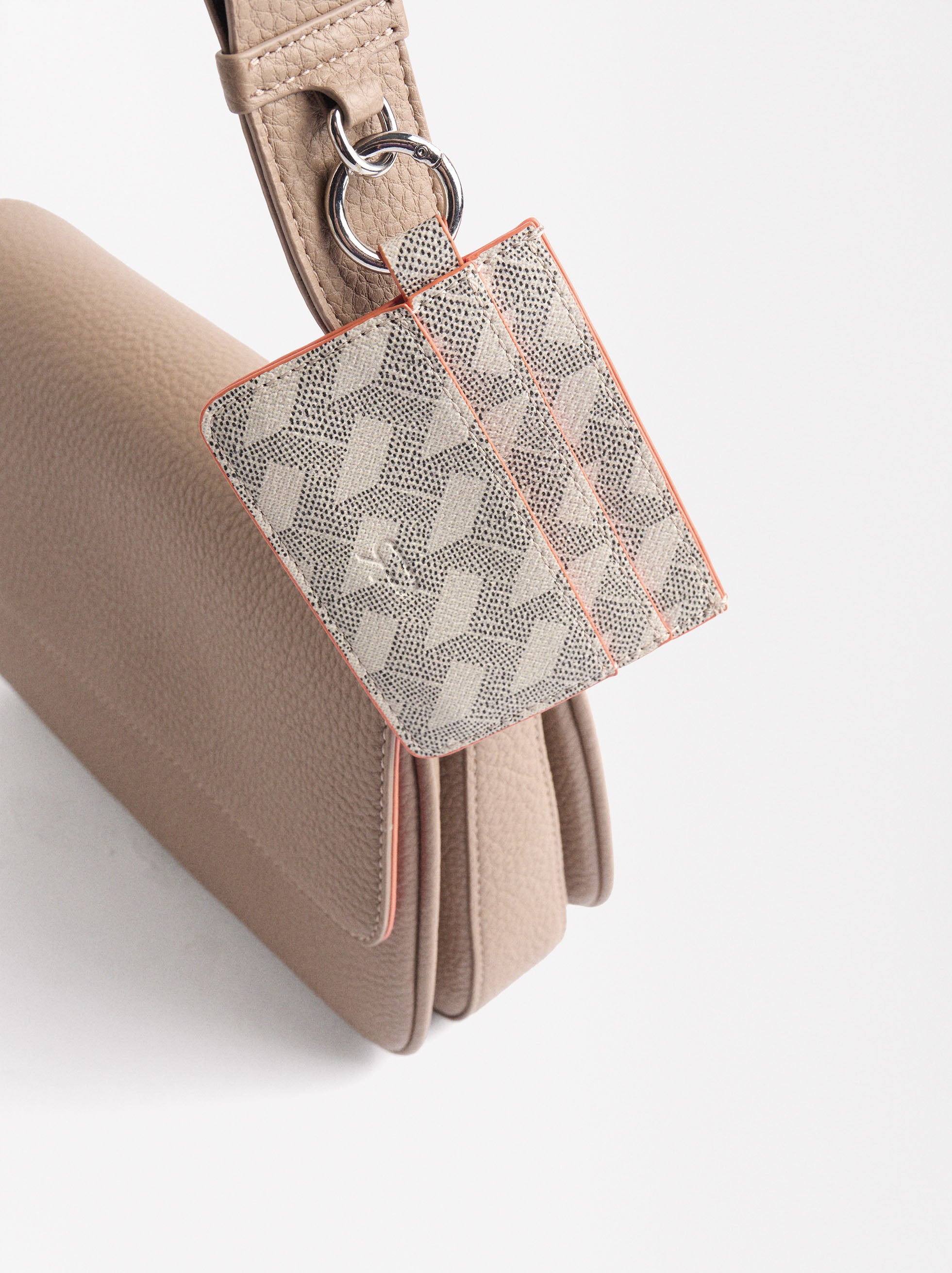 Cartera Bandolera Con Solapa