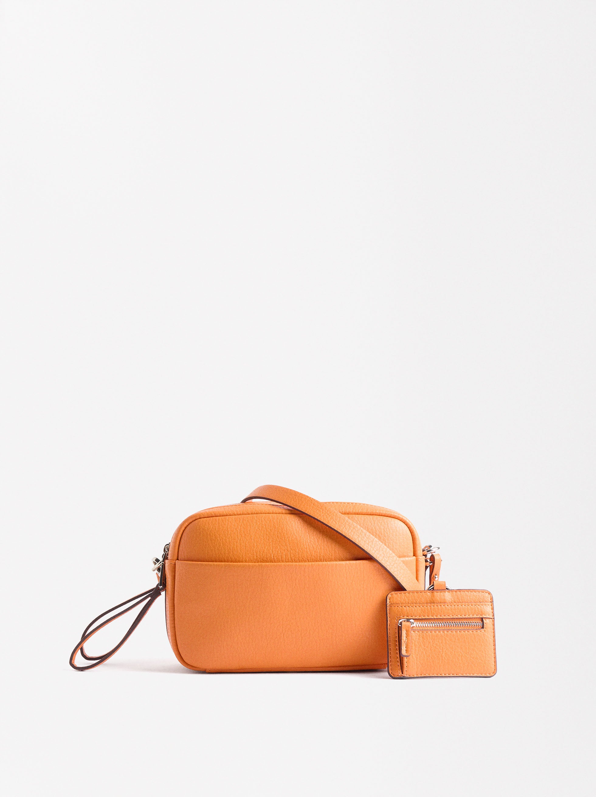 Cartera Bandolera Con Colgante