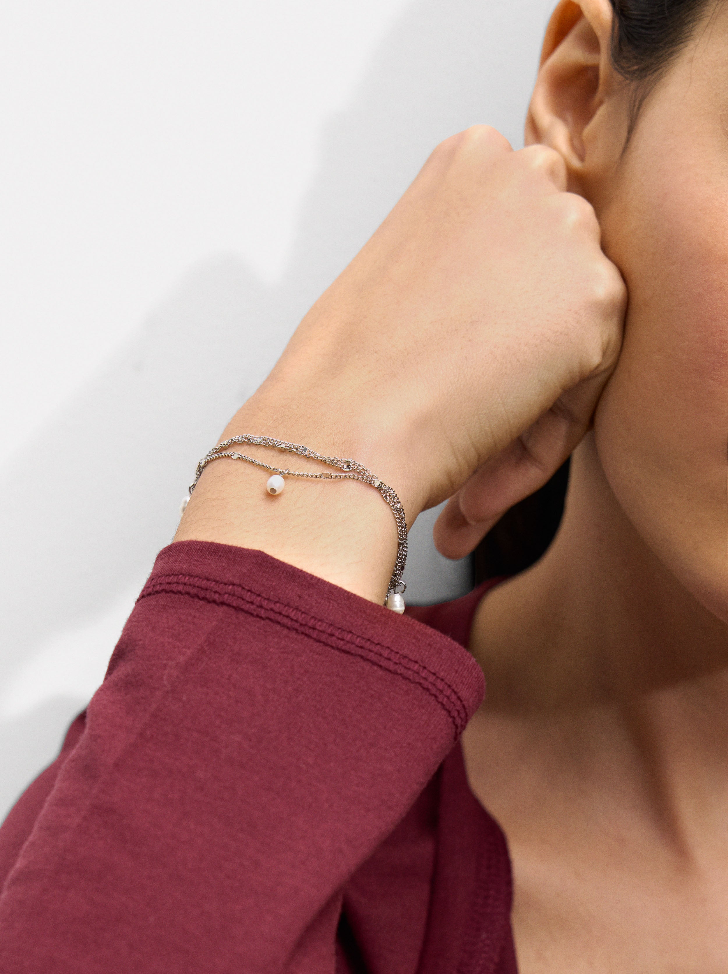 Pulsera Multicadena Con Perlas De Agua Dulce