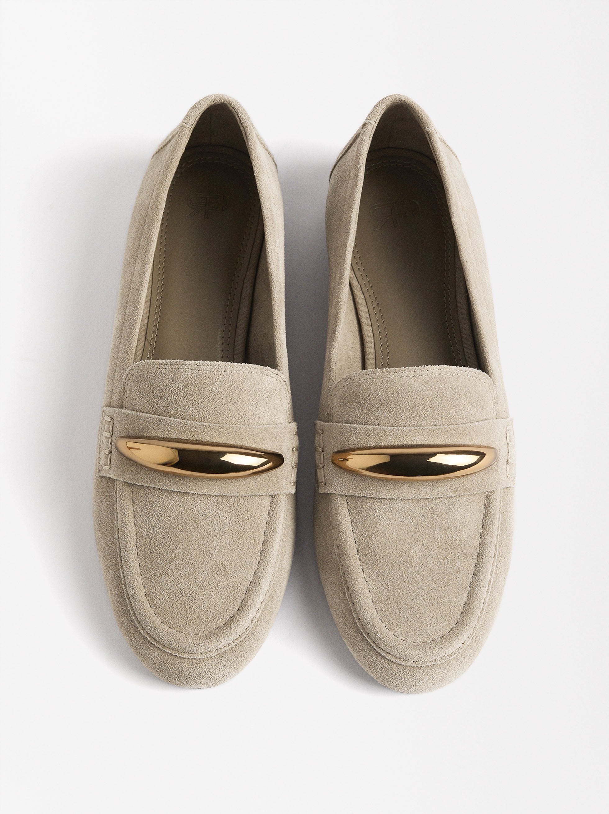 Mocasines De Piel Con Detalle Metálico
