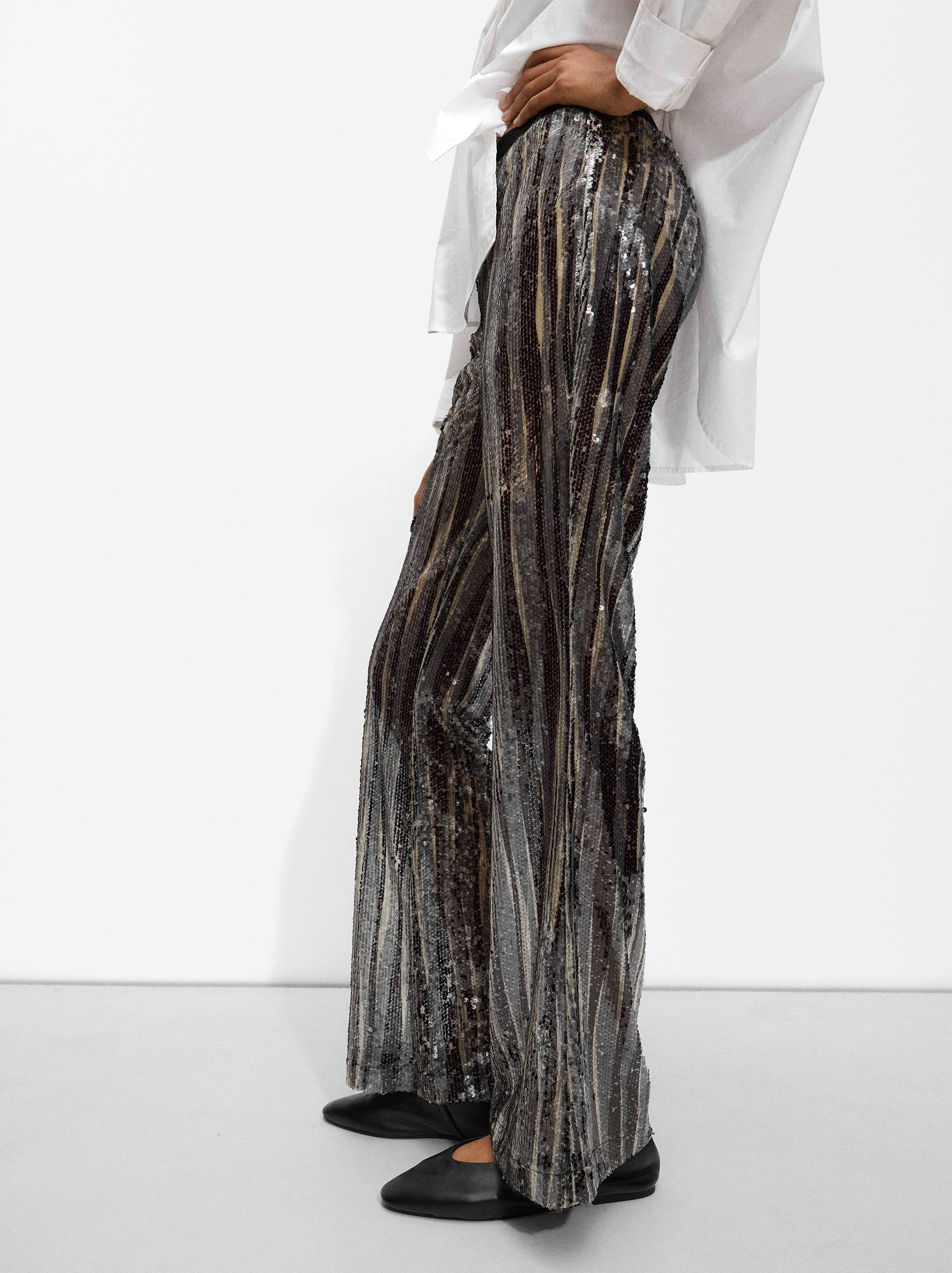 Pantalón Flare Con Lentejuelas