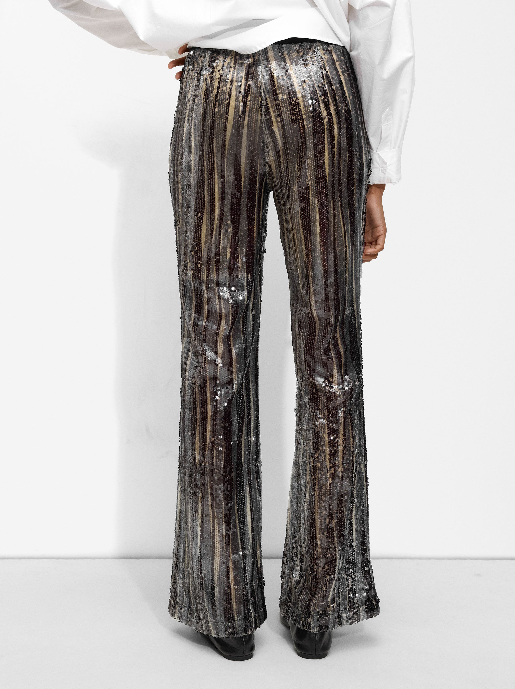 Pantalón Flare Con Lentejuelas
