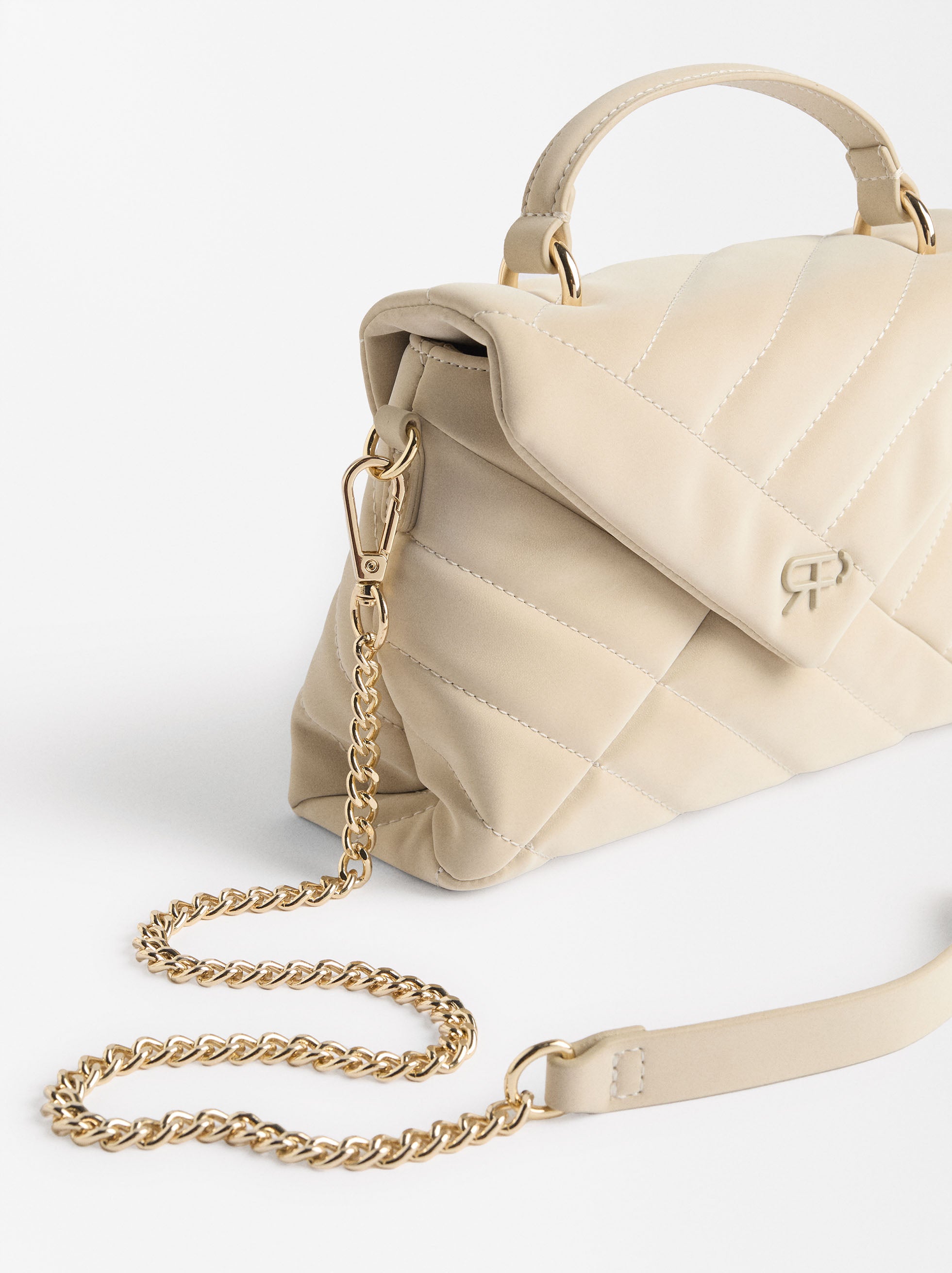 Cartera De Mano Con Textura Suave