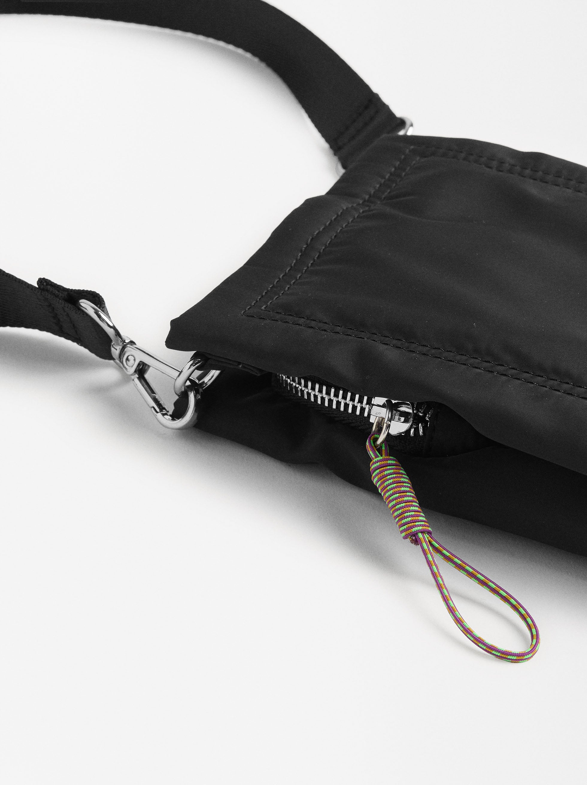 Cartera Bandolera De Nylon