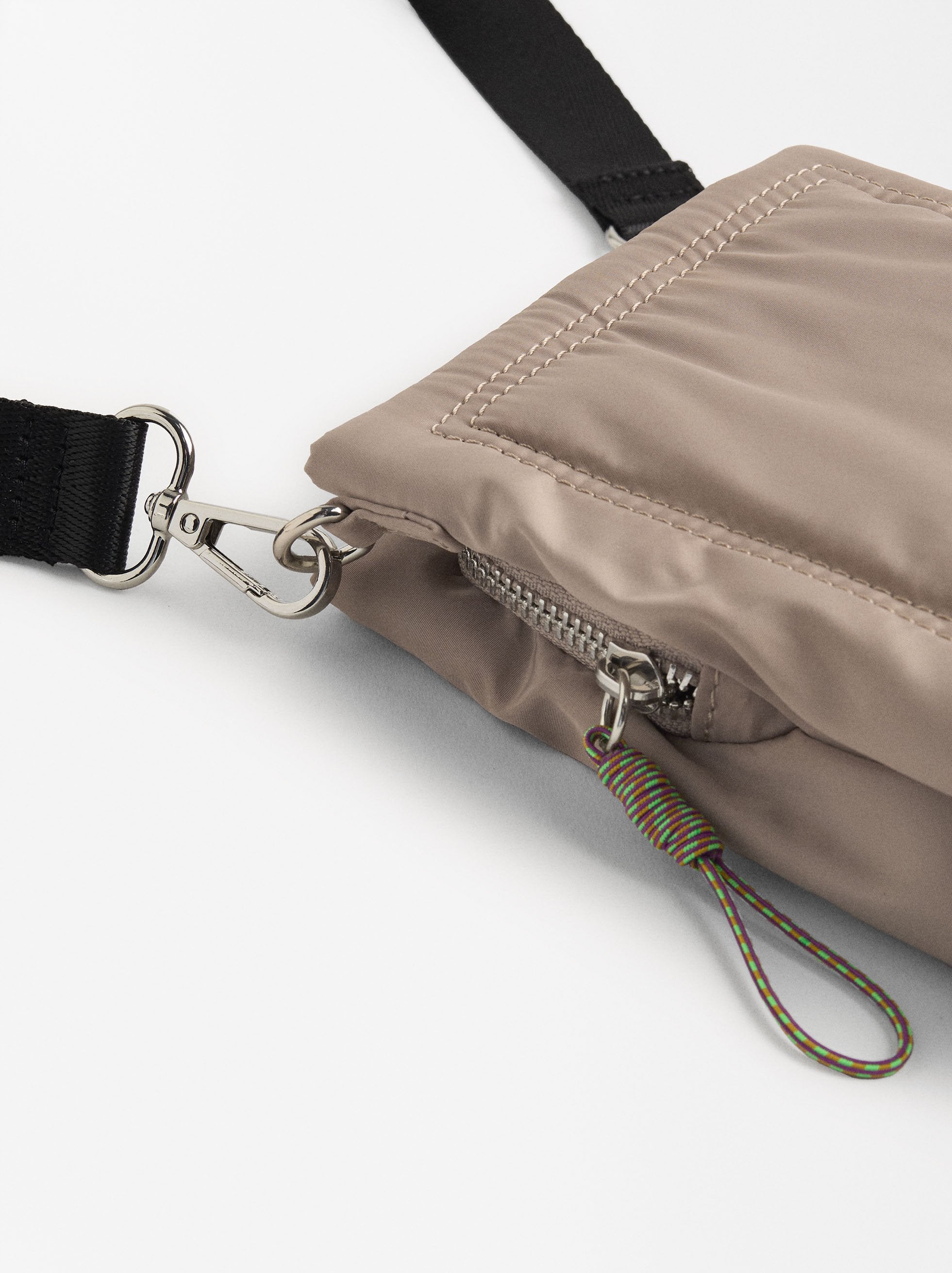 Cartera Bandolera De Nylon