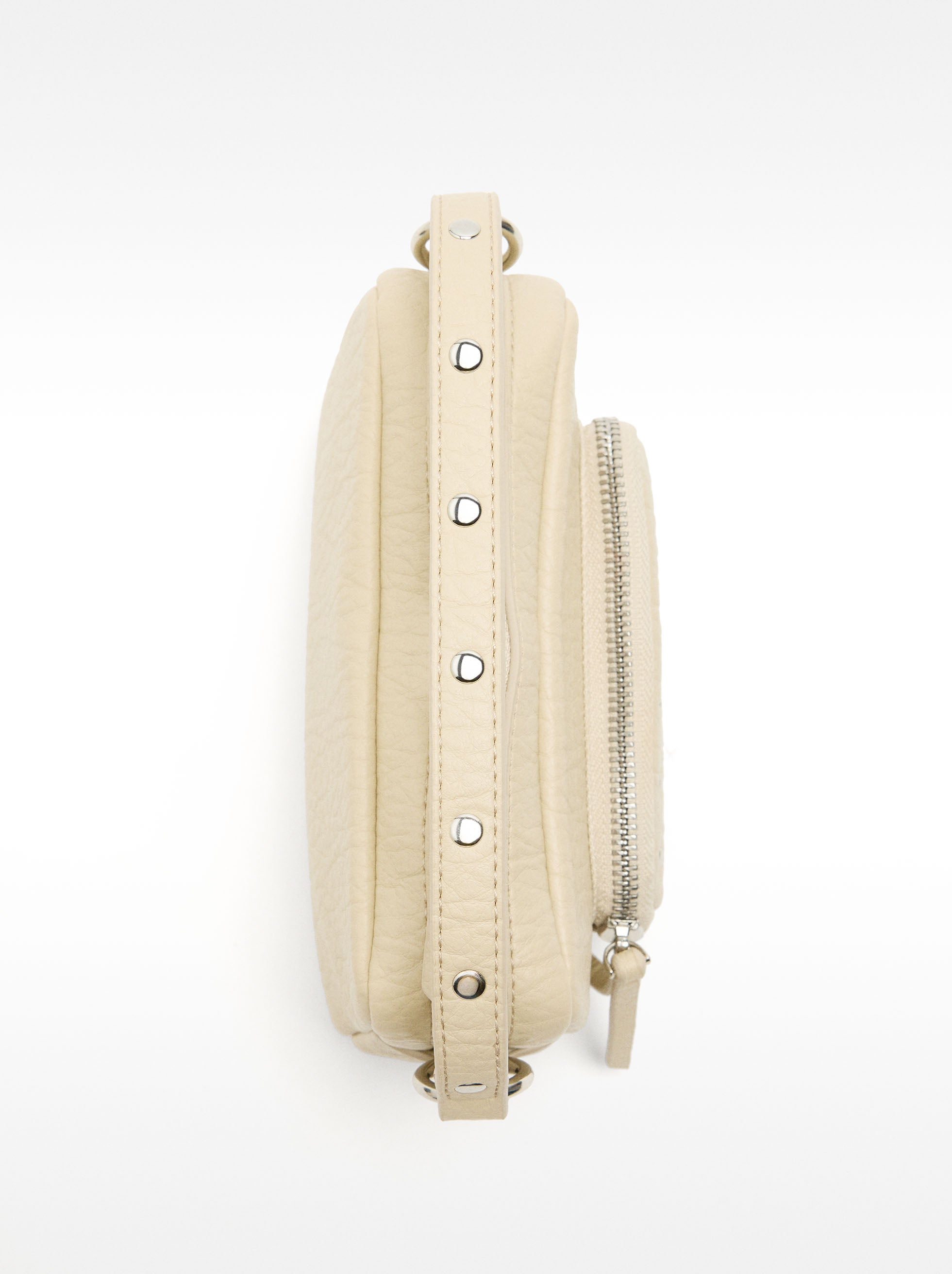 Cartera Bandolera Con Tachuelas