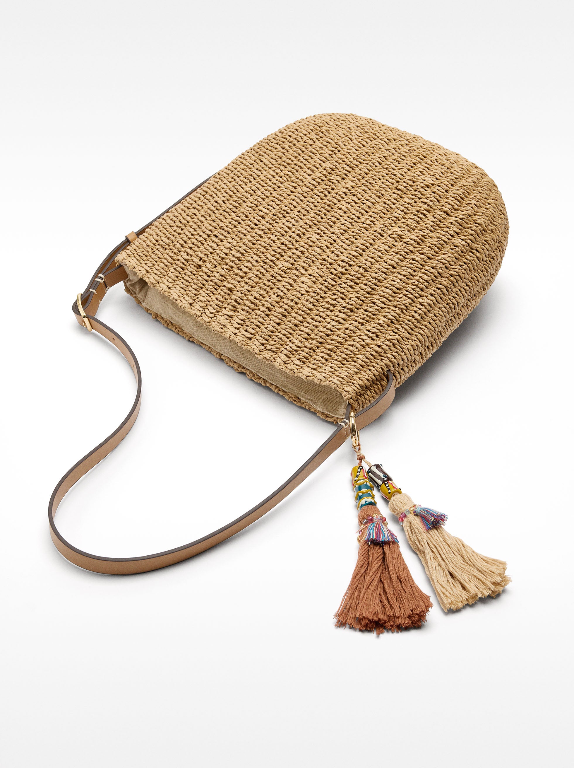 Cartera Tipo Bucket Efecto Rafia