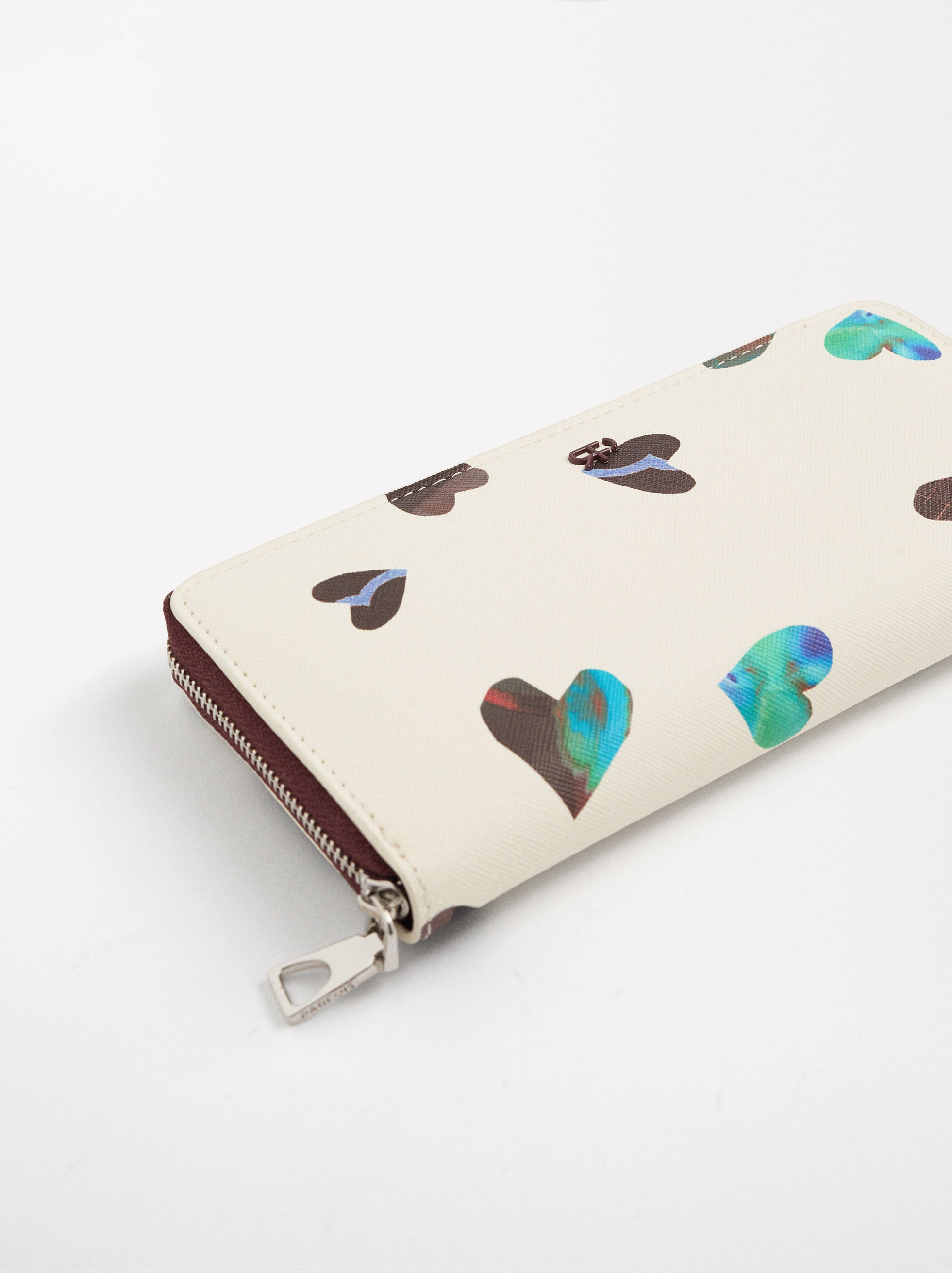 Billetera Estampada Con Corazones