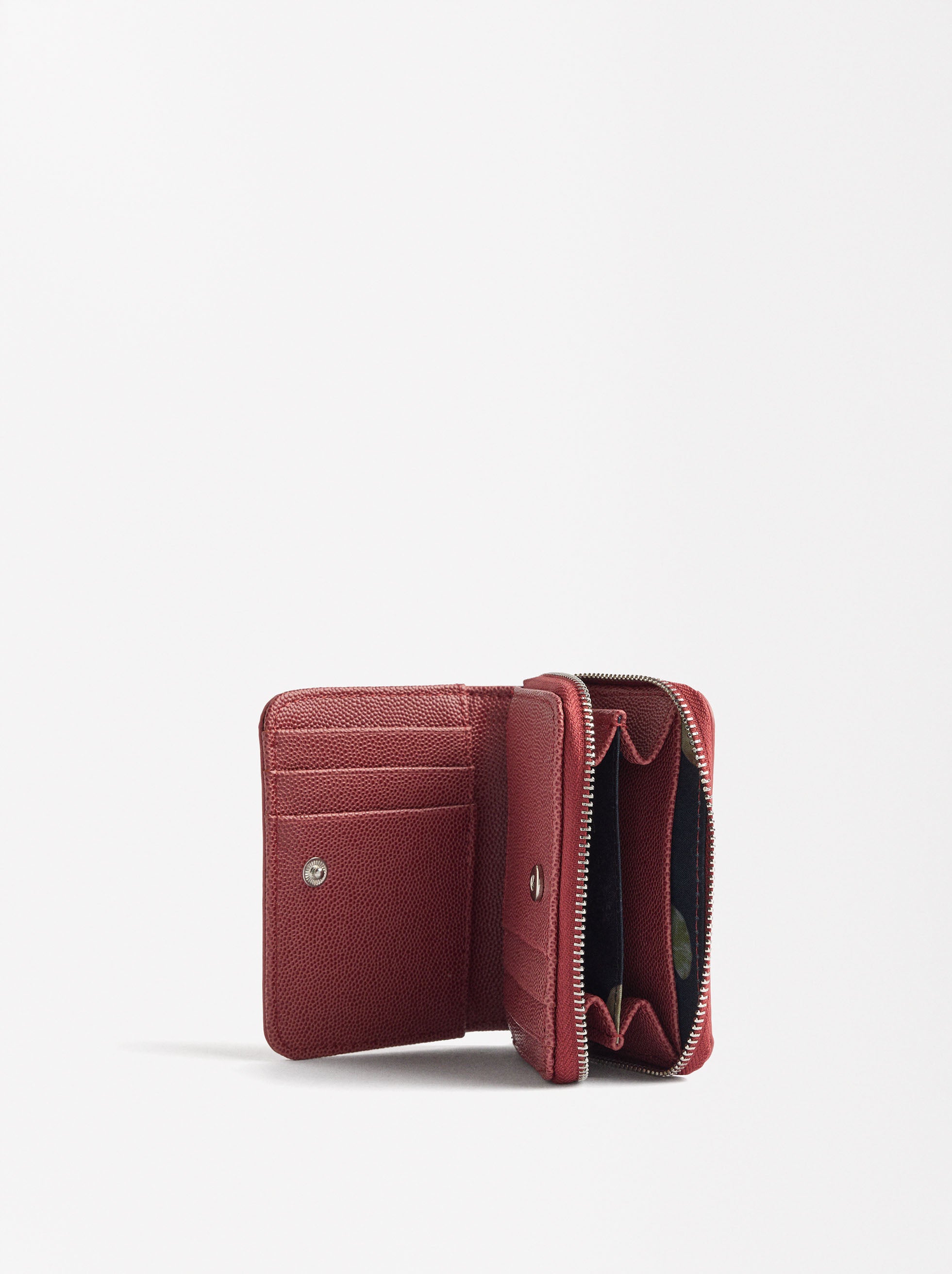 Cartera Básica Con Textura